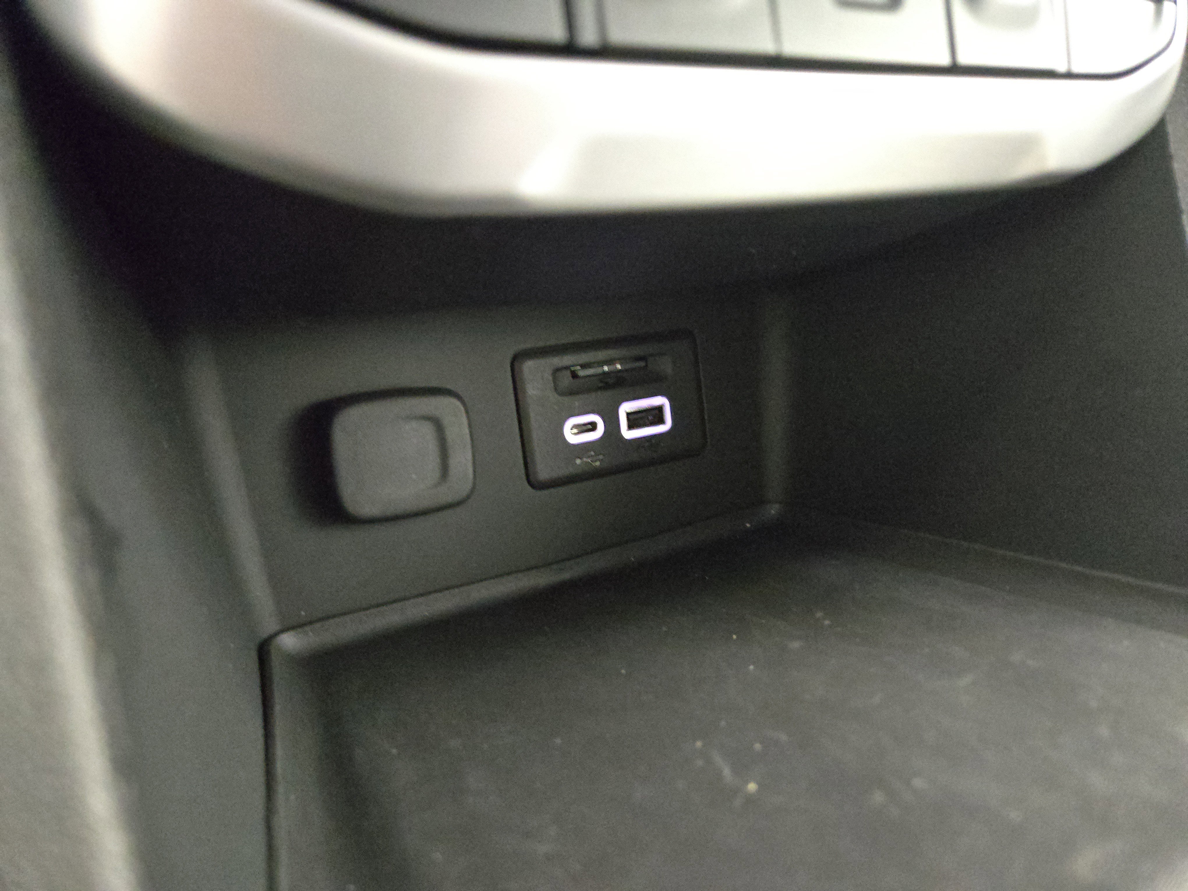 Certified 2023 GMC Acadia SLT image 27