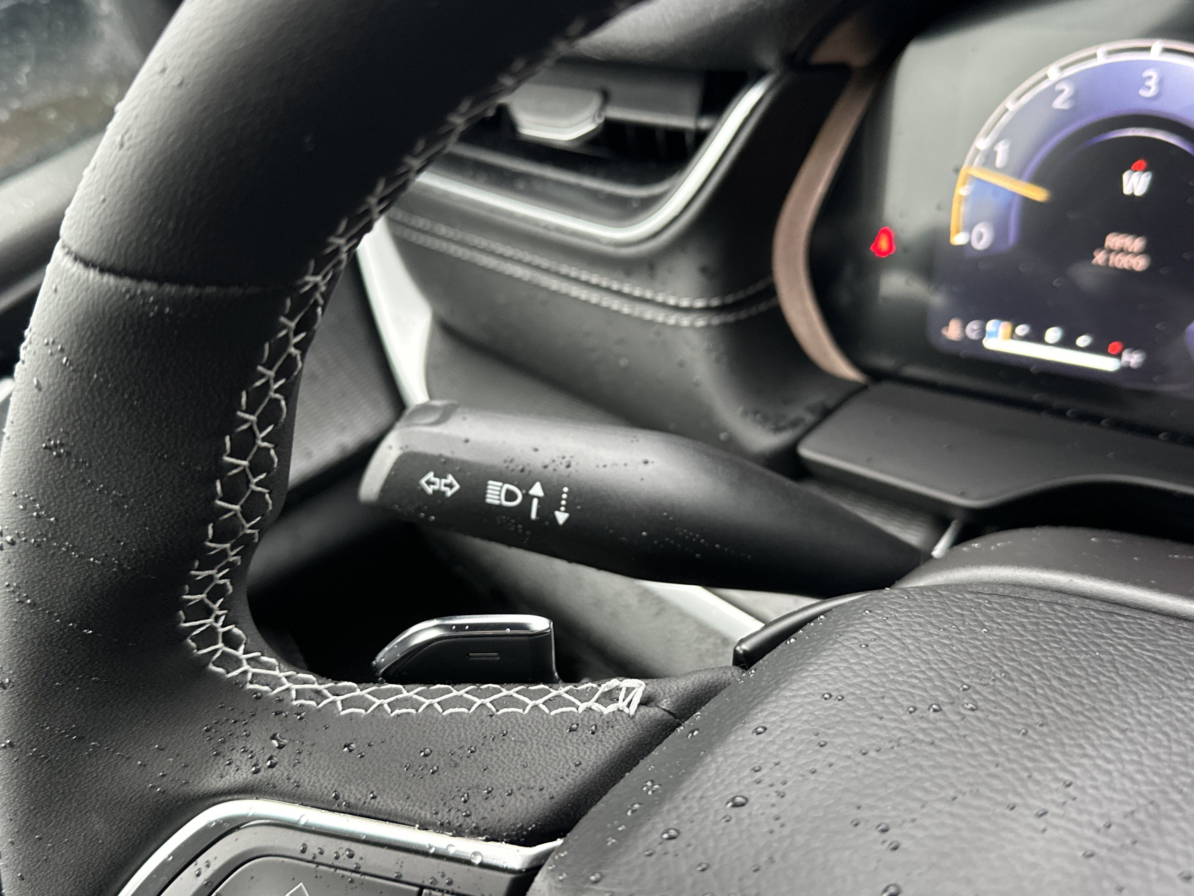 New 2025 Jeep Grand Cherokee Laredo X w/ Luxury Tech Group I image 18