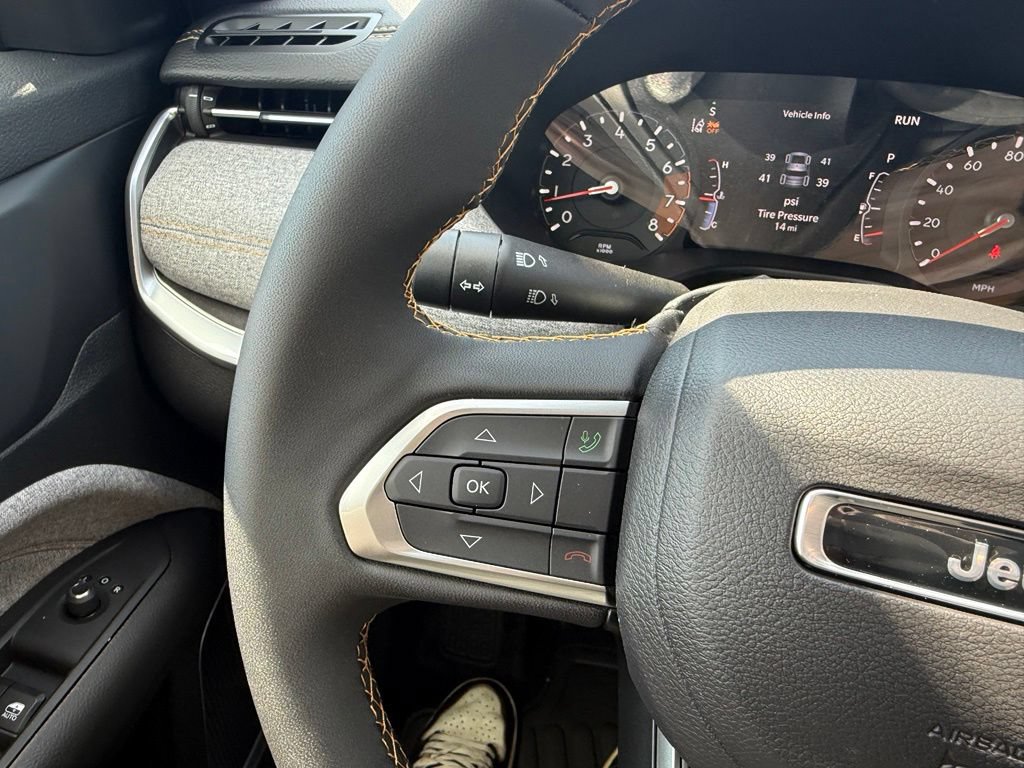 New 2026 Jeep Compass Latitude AWD/4WD image 16