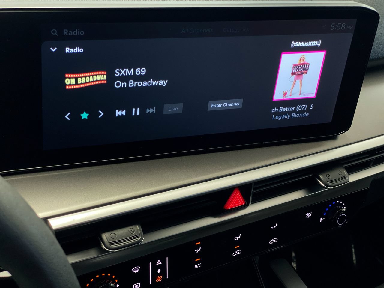 Certified 2024 Kia Sorento LX FWD image 26