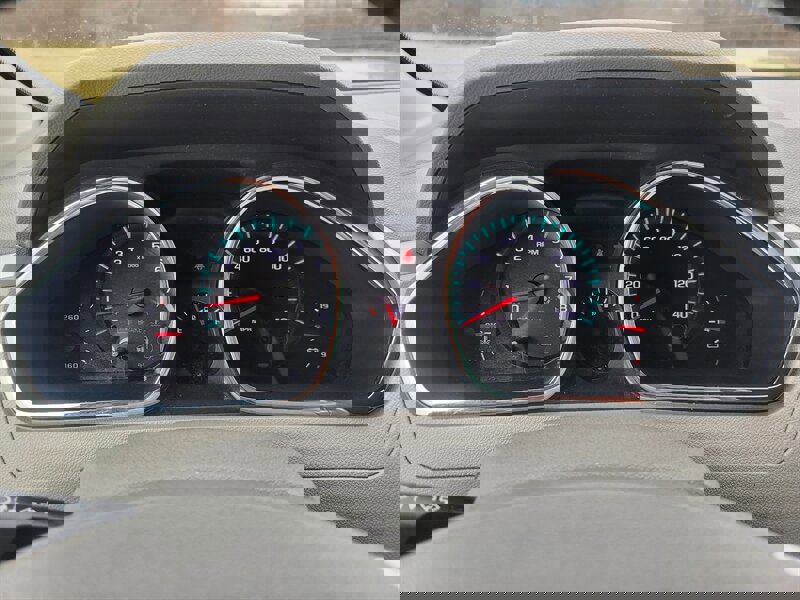 Used 2012 Chevrolet Traverse LT image 17