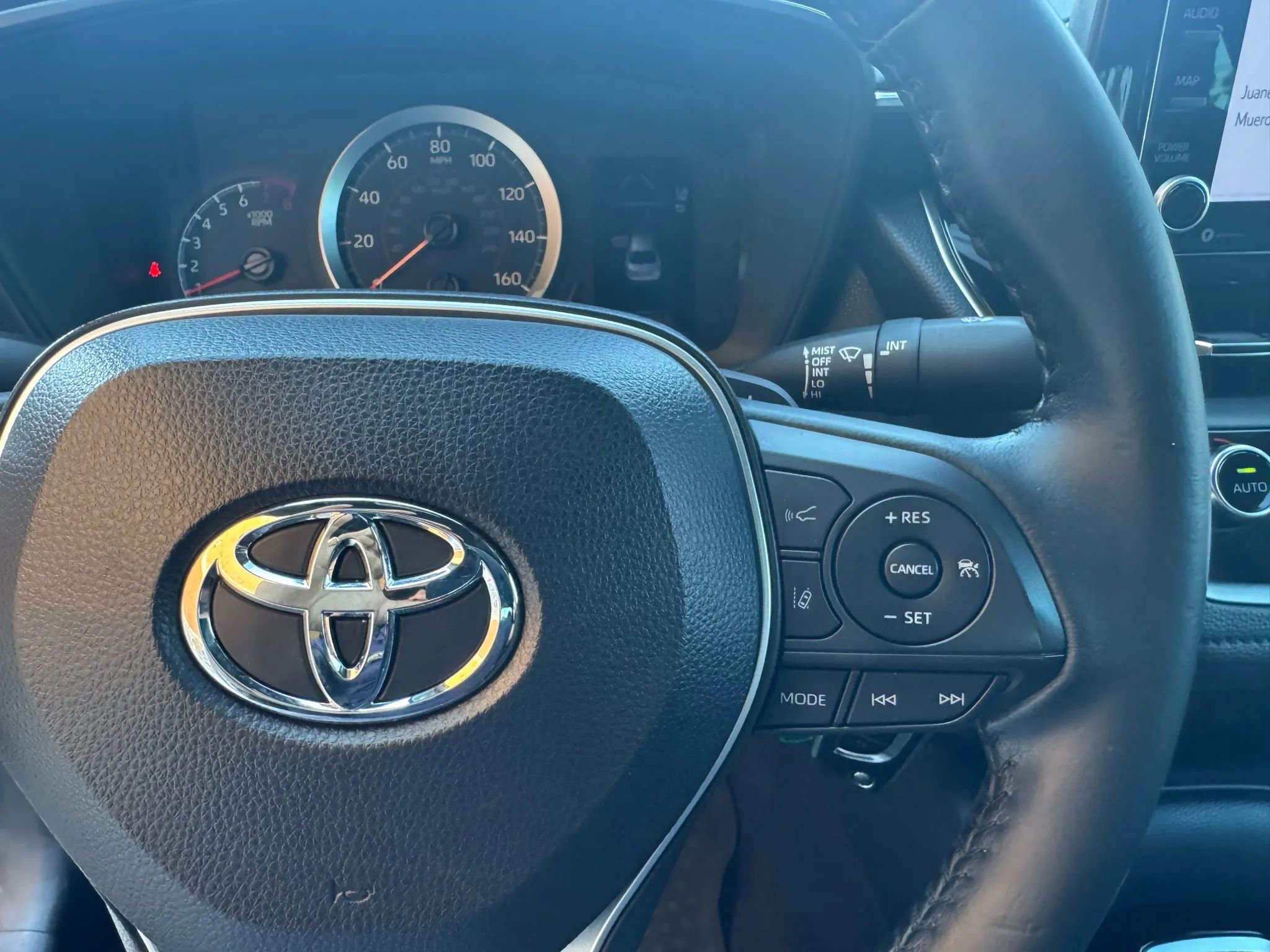 Used 2022 Toyota Corolla SE image 30