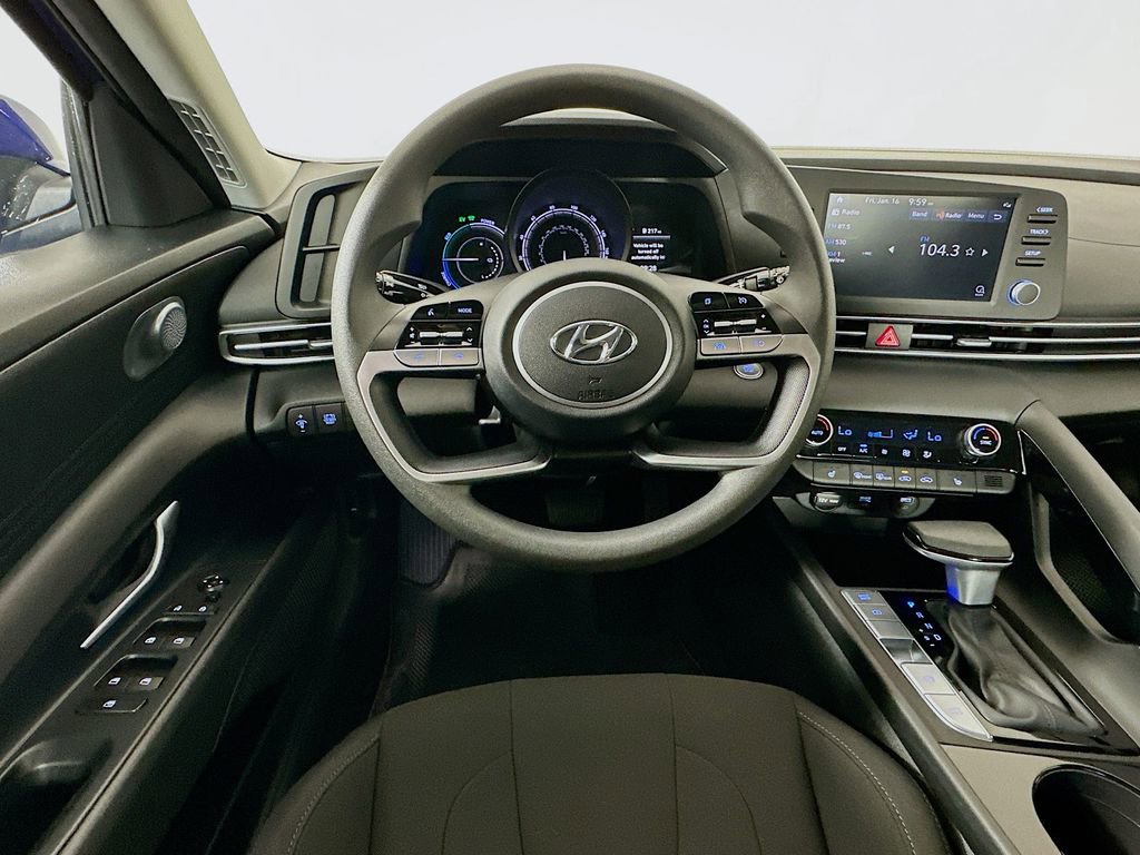 Certified 2023 Hyundai Elantra Blue image 22