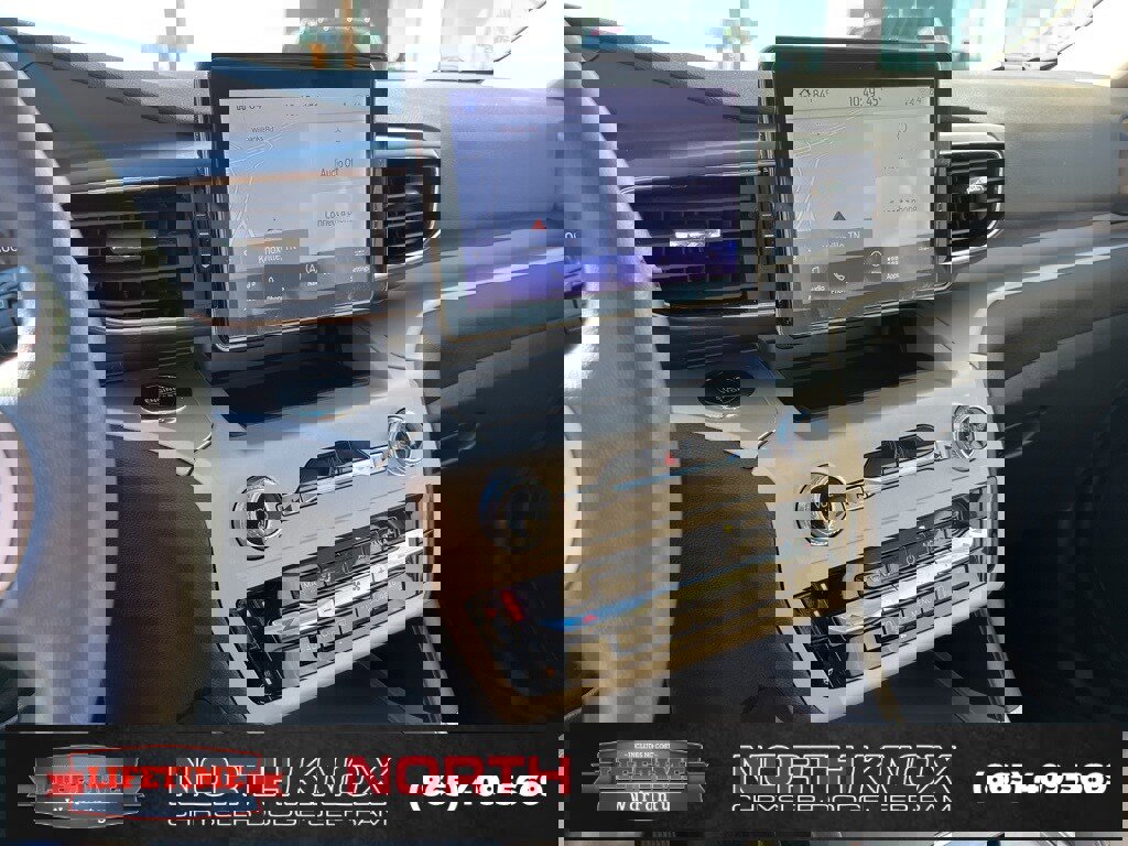 Used 2023 Ford Explorer XLT w/ Equipment Group 202A image 9