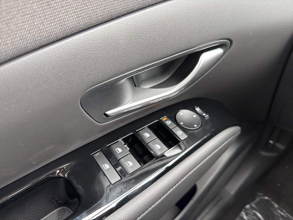 New 2026 Hyundai Tucson Limited image 33