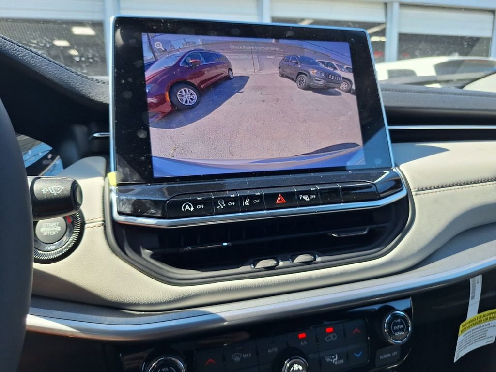 New 2026 Jeep Compass Limited image 24