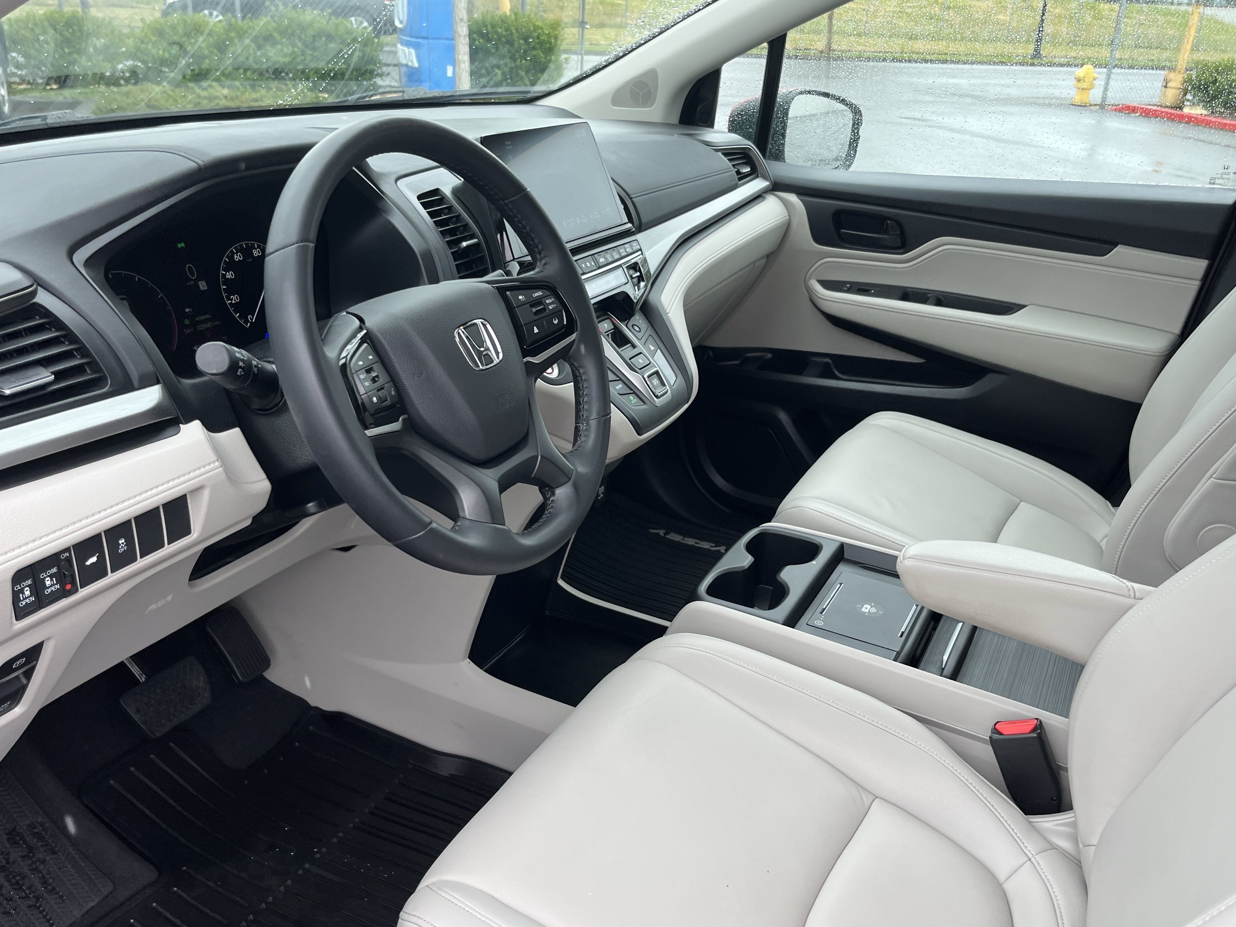 Used 2025 Honda Odyssey EX-L image 9