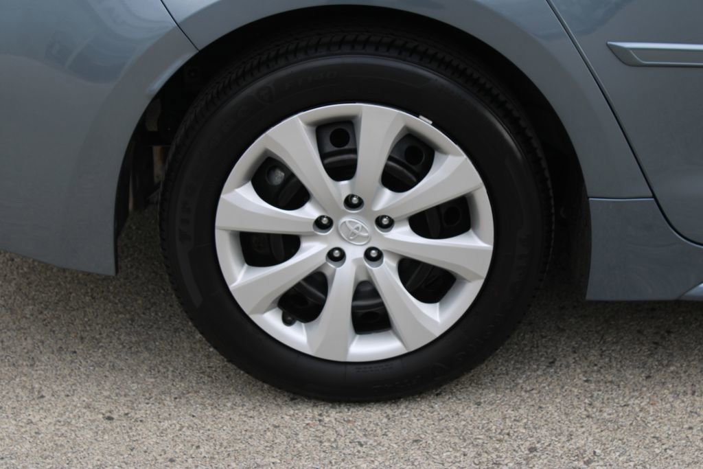 Used 2024 Toyota Corolla LE FWD image 29