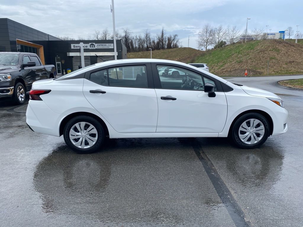 Used 2024 Nissan Versa S image 2
