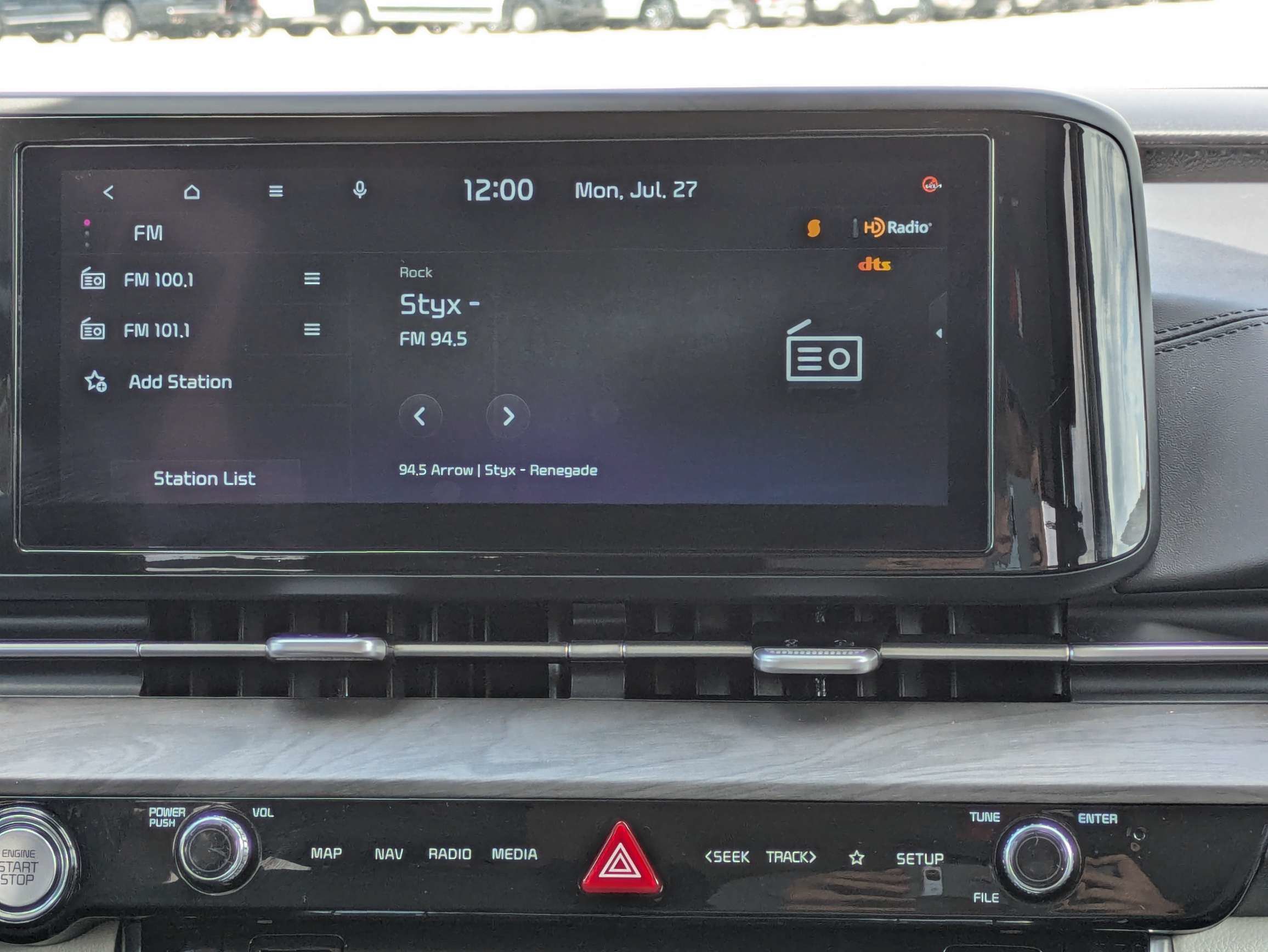 Certified 2024 Kia Carnival EX FWD image 20
