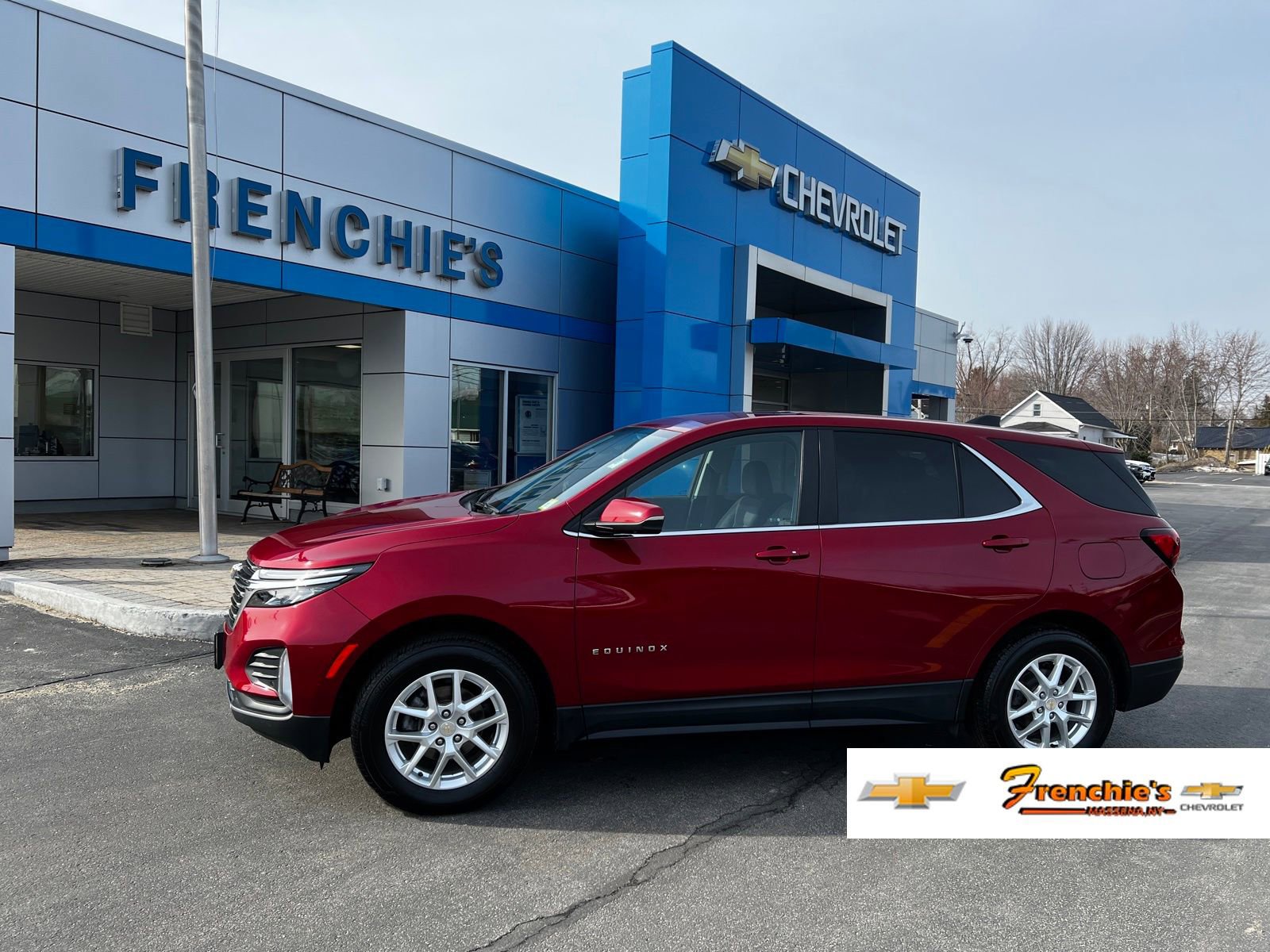 Used 2023 Chevrolet Equinox LT AWD/4WD image 1
