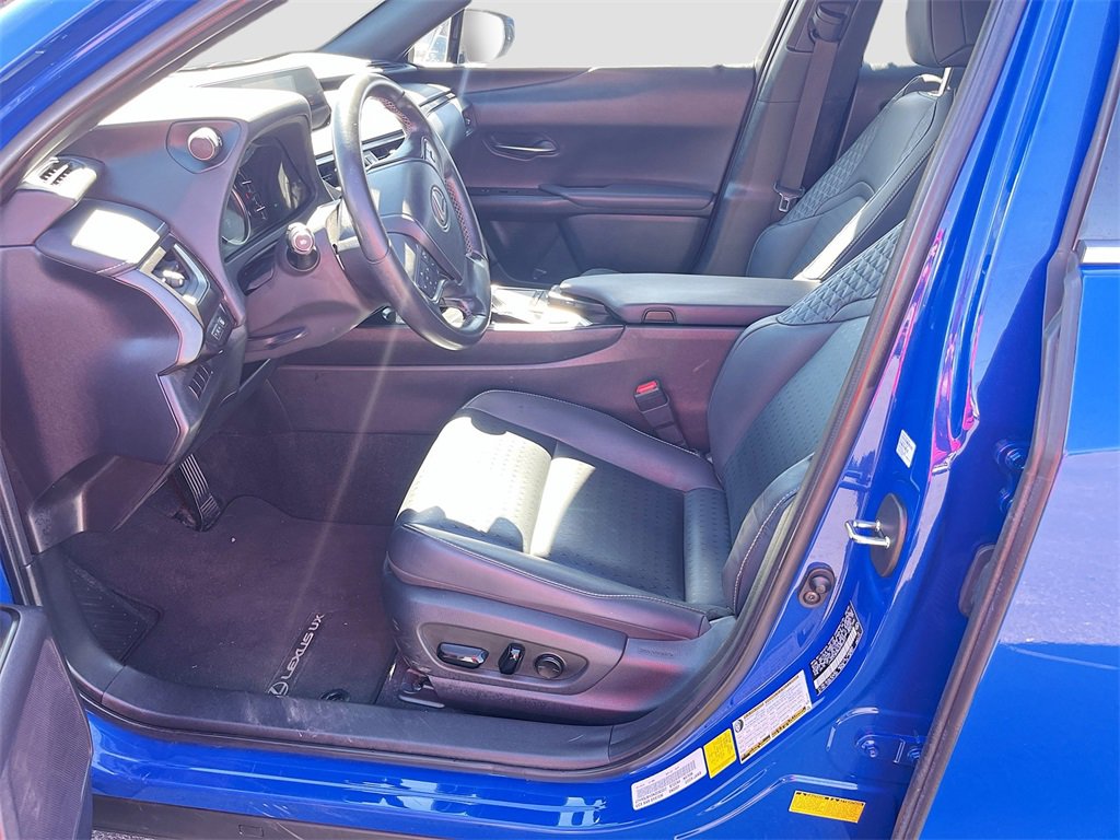 Used 2022 Lexus UX 200 image 20