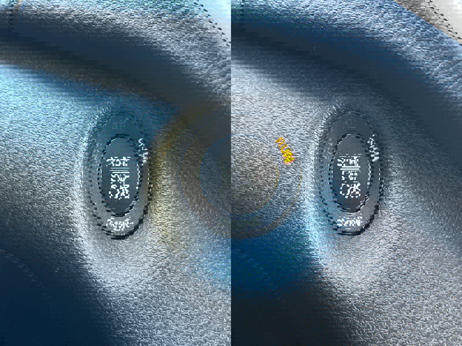 Used 2016 Jeep Cherokee Limited w/ Luxury Group image 23