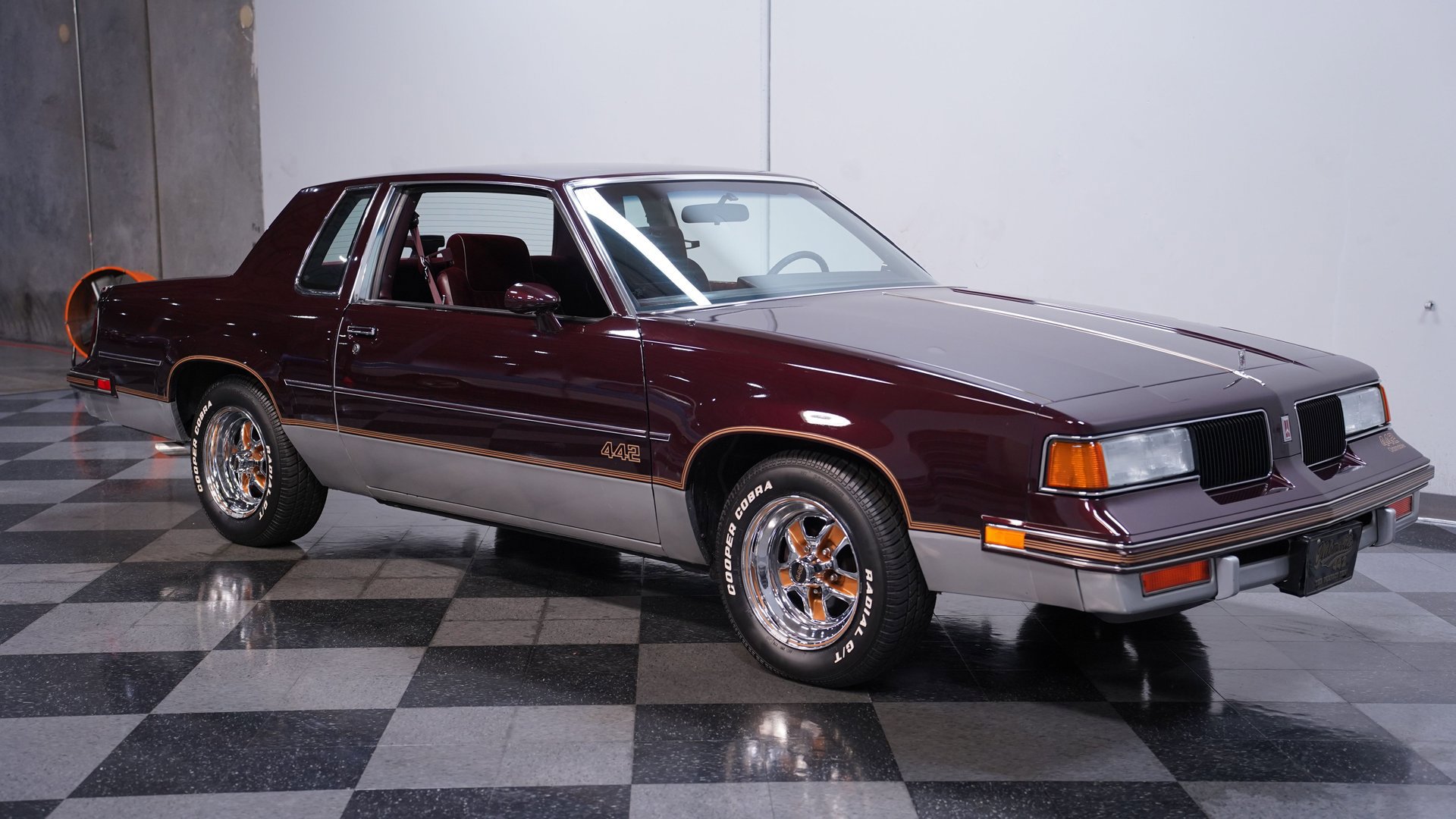 Used 1987 Oldsmobile Cutlass Supreme Salon image 13