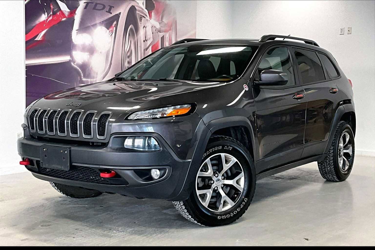 Used 2014 Jeep Cherokee Trailhawk w/ Comfort/Convenience Group image 1