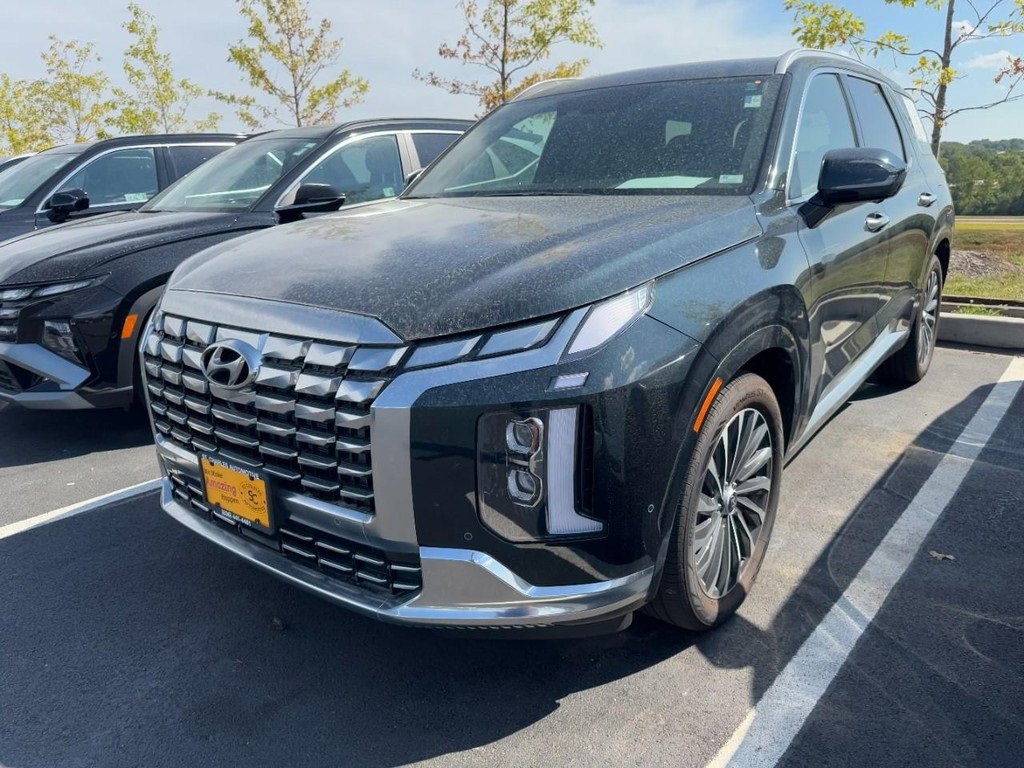 Used 2024 Hyundai Palisade Calligraphy image 5