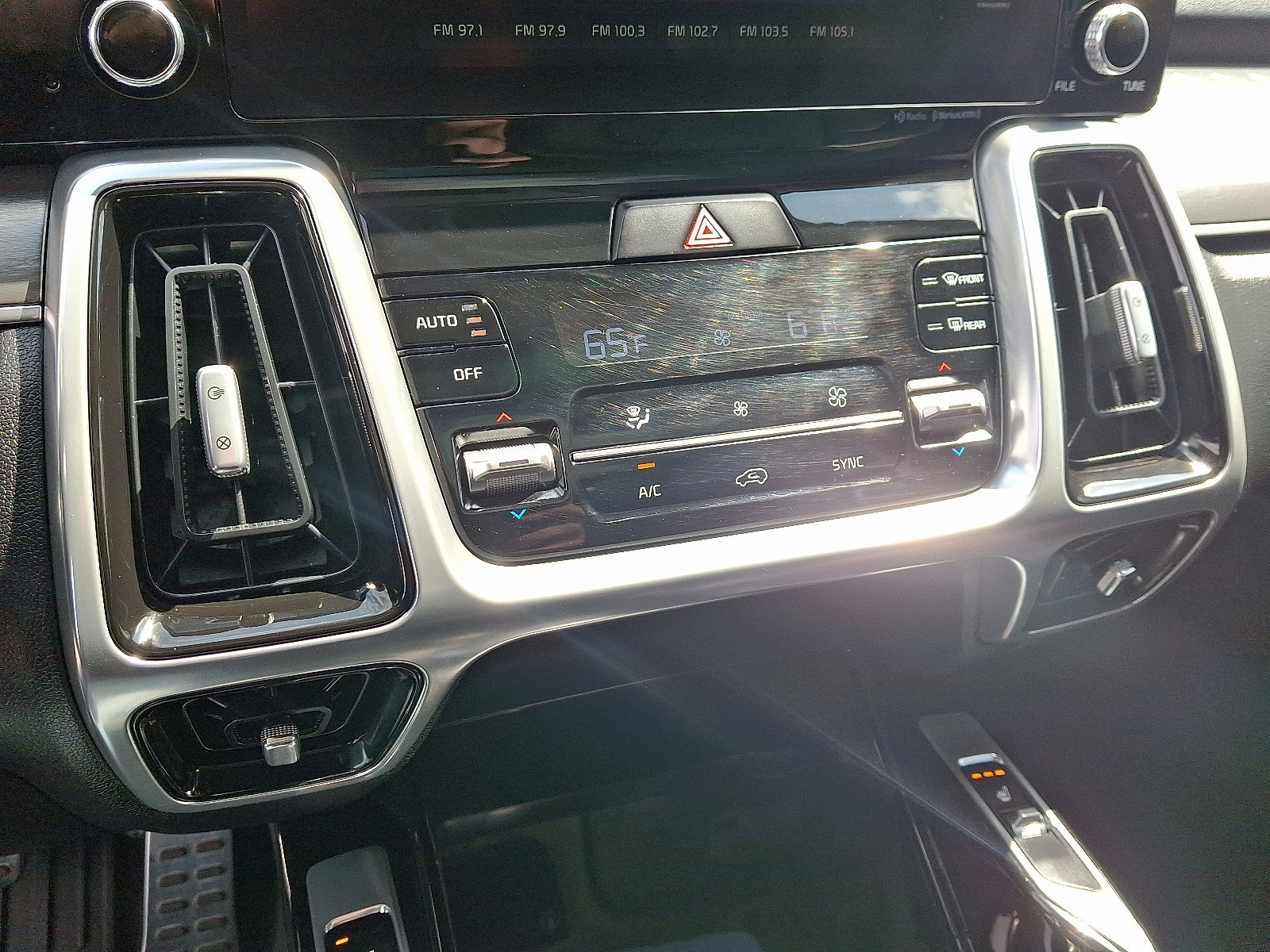 Used 2022 Kia Sorento SX AWD/4WD image 17