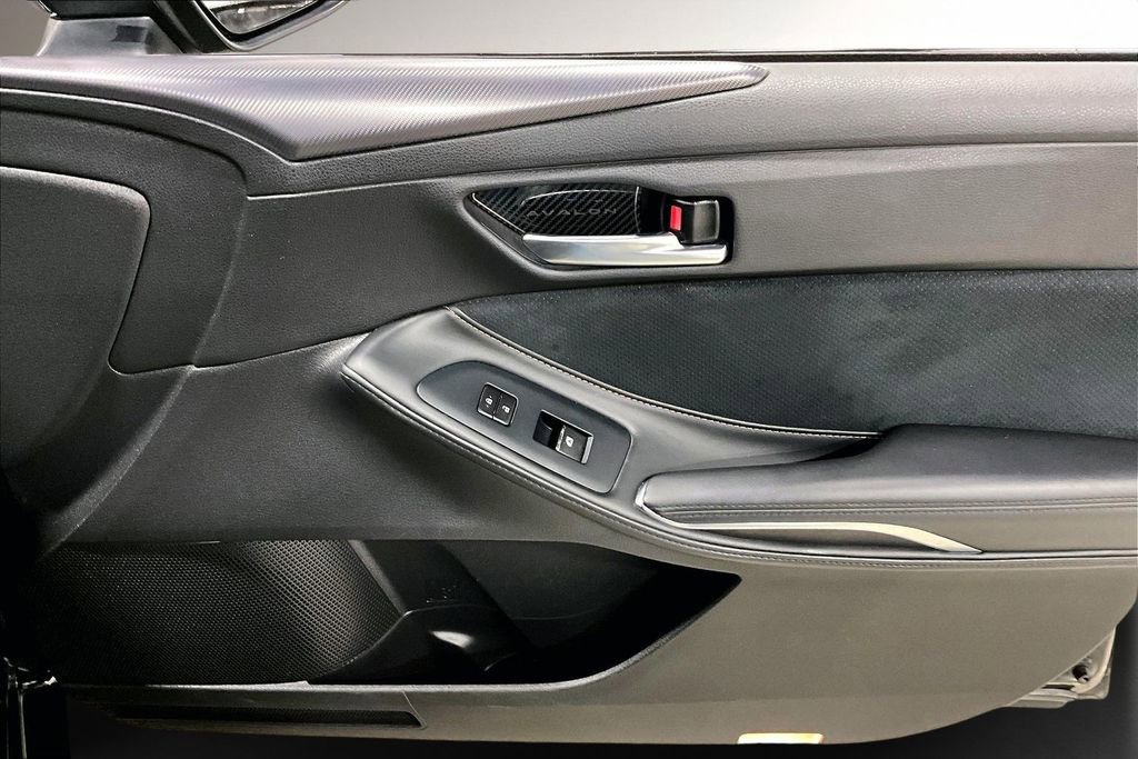 Used 2022 Toyota Avalon Touring w/ Advanced Safety Package image 27