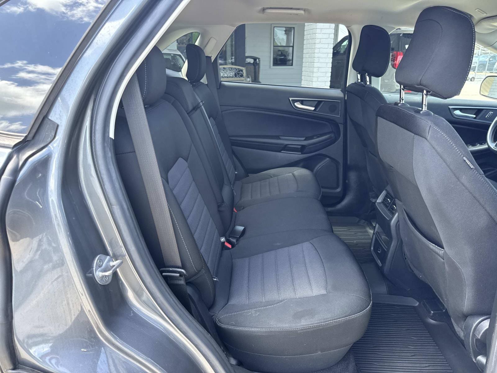 Used 2022 Ford Edge SE AWD/4WD image 9