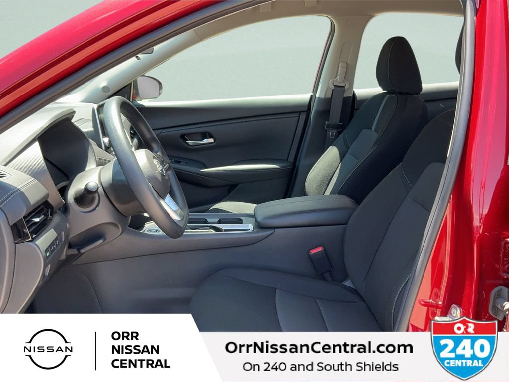 Used 2025 Nissan Sentra SV FWD image 17