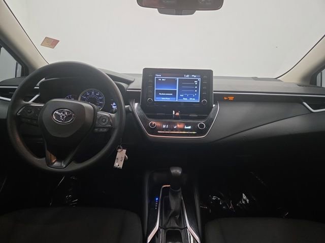 Used 2021 Toyota Corolla LE image 13