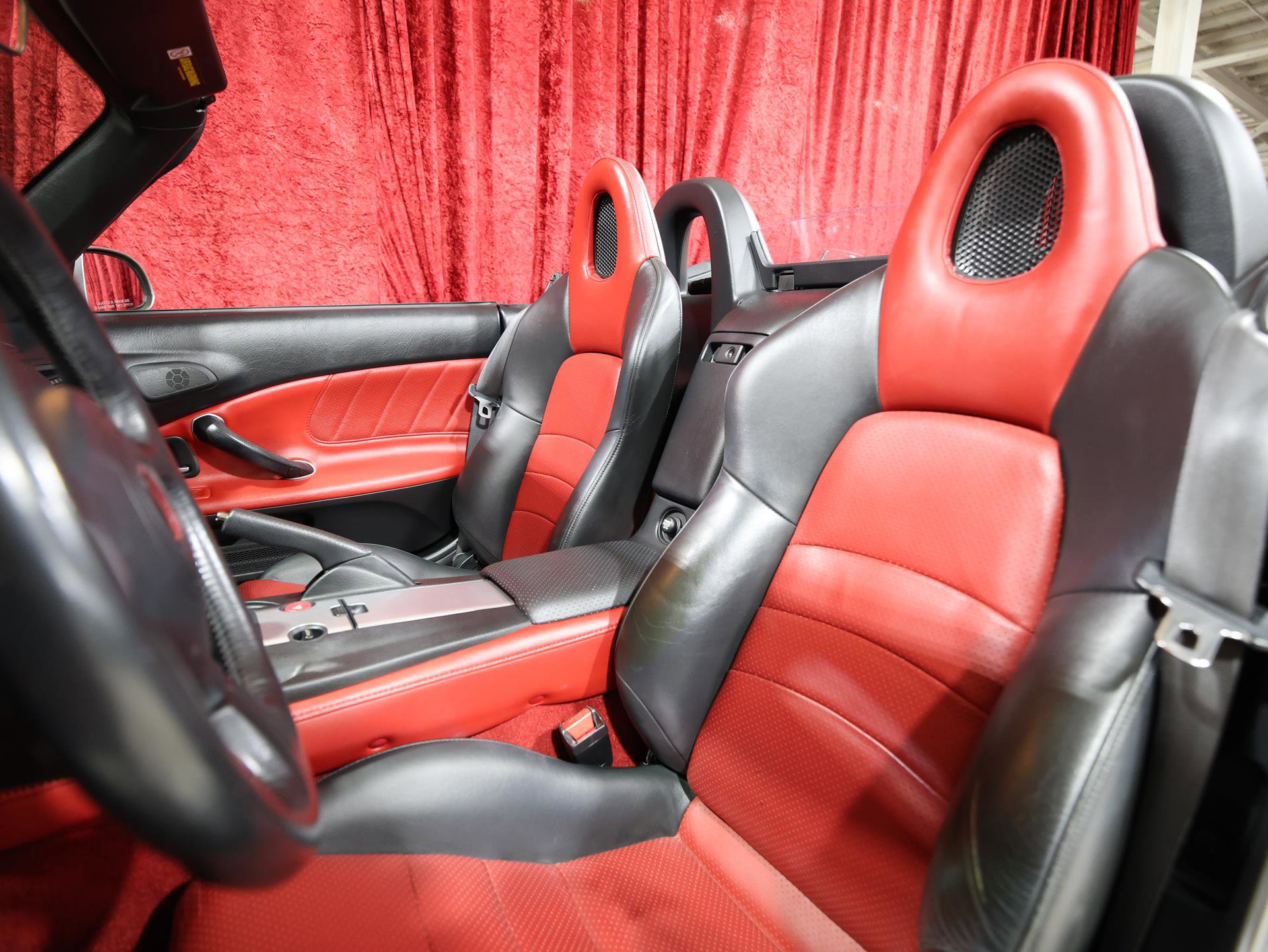 Used 2004 Honda S2000 image 15