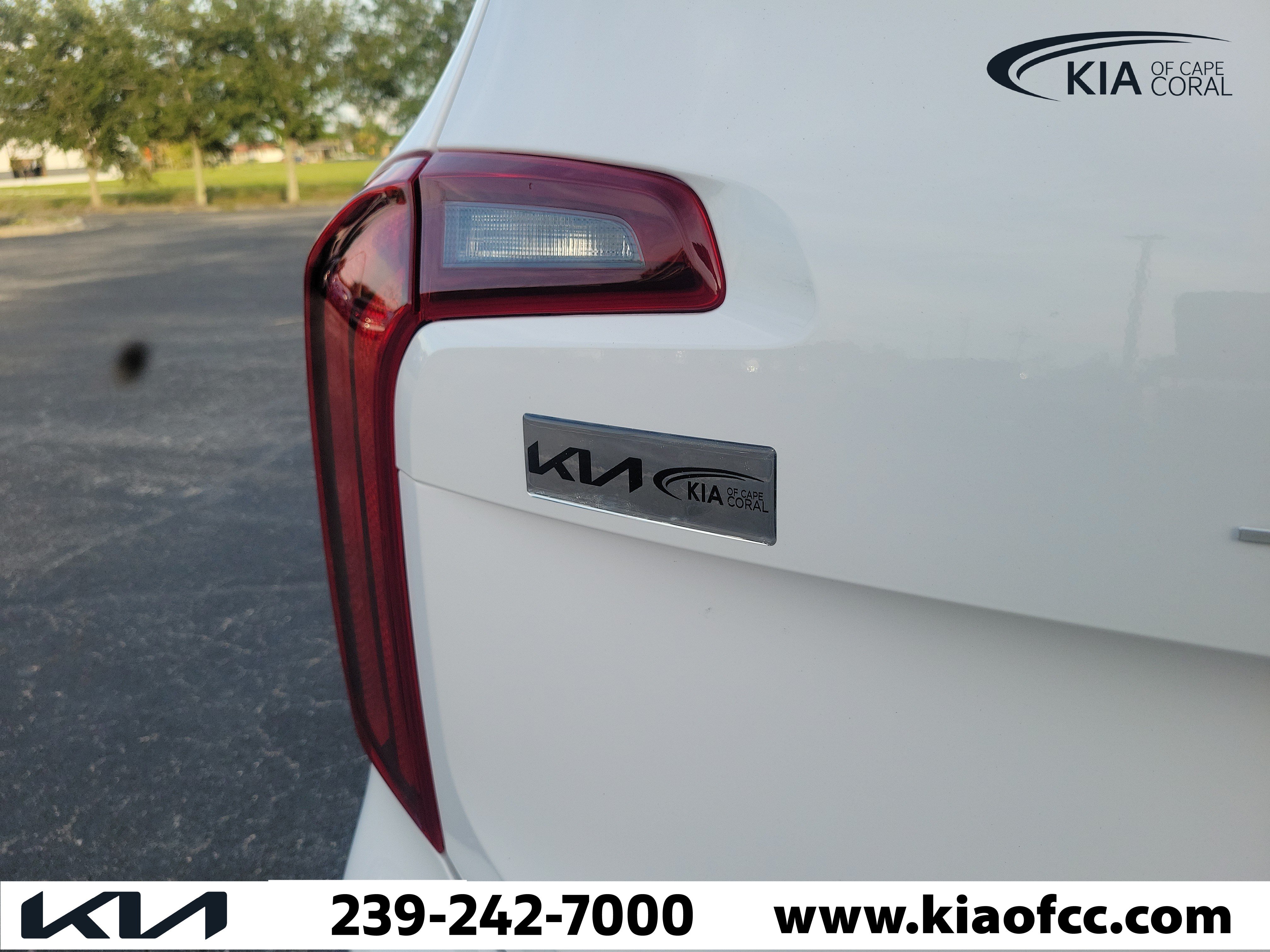 Certified 2025 Kia Telluride S FWD image 11