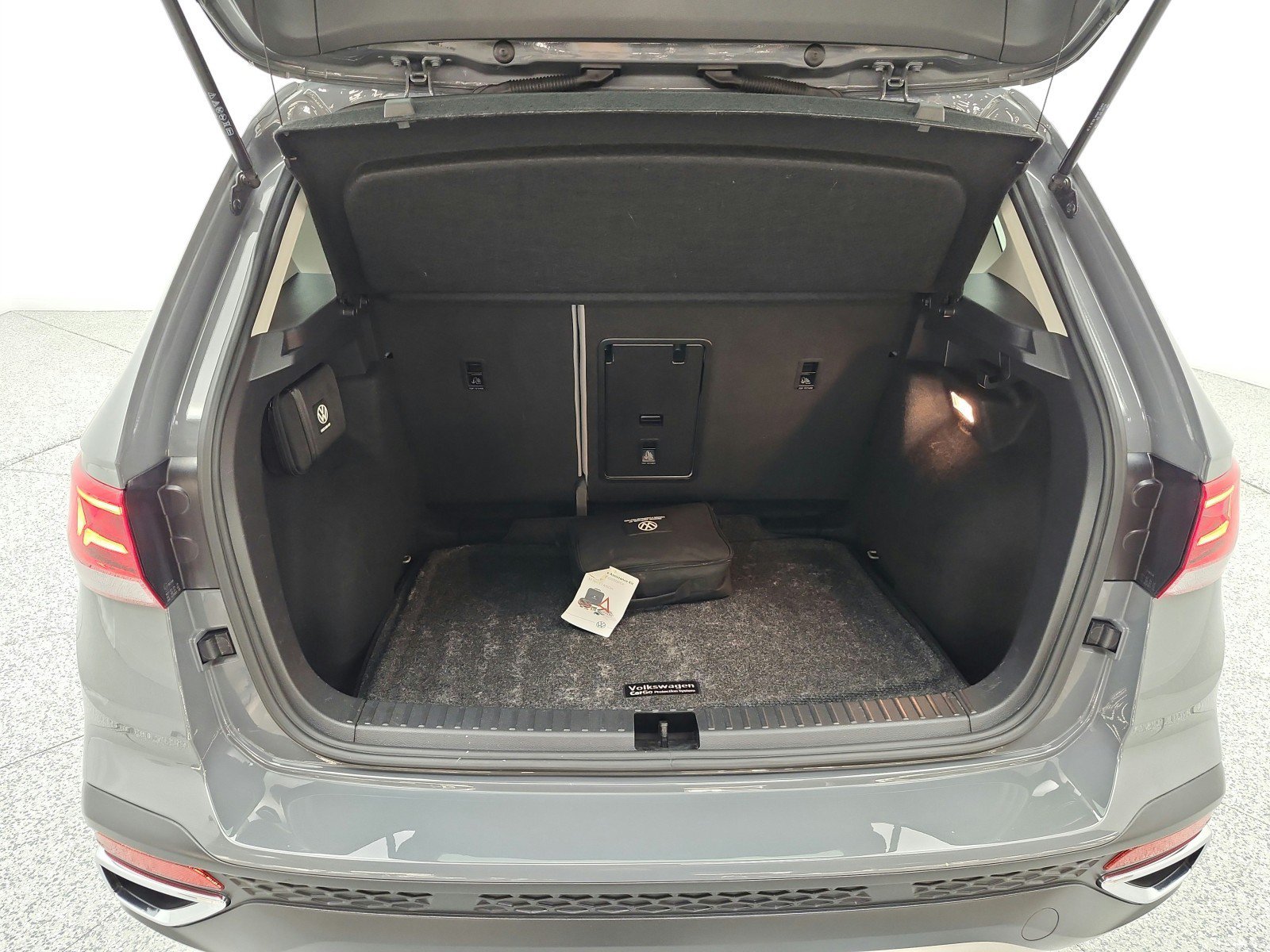 Used 2022 Volkswagen Taos SE FWD image 20