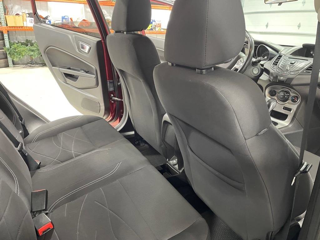Used 2014 Ford Fiesta SE image 18