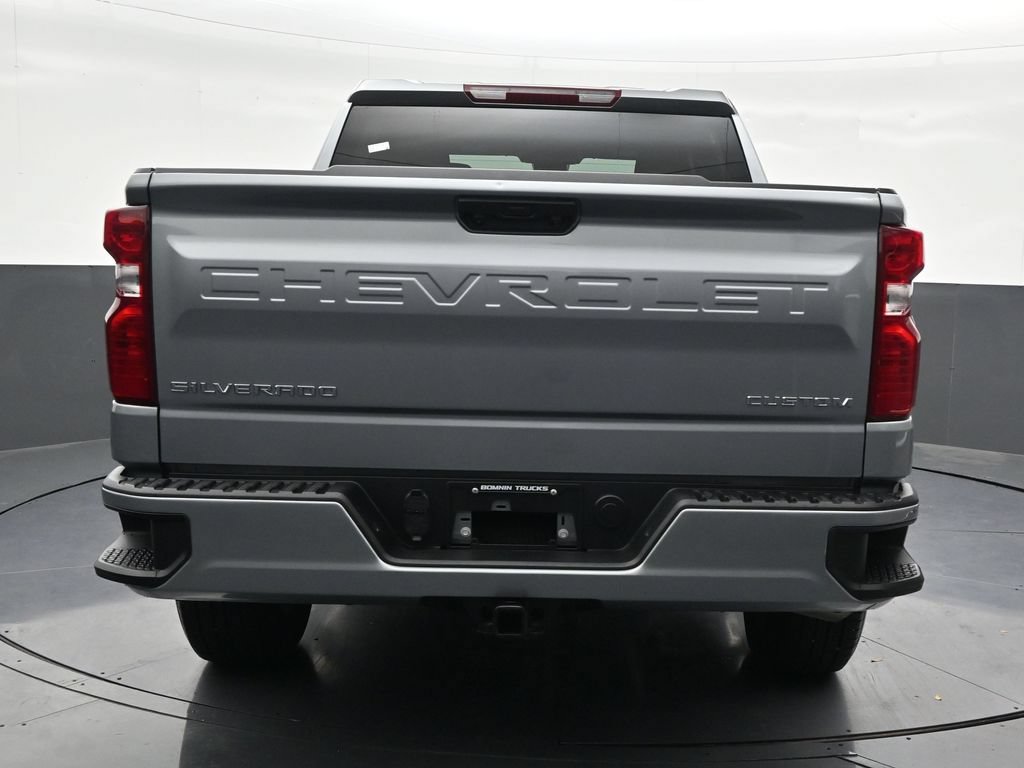 Used 2026 Chevrolet Silverado 1500 Custom RWD image 4