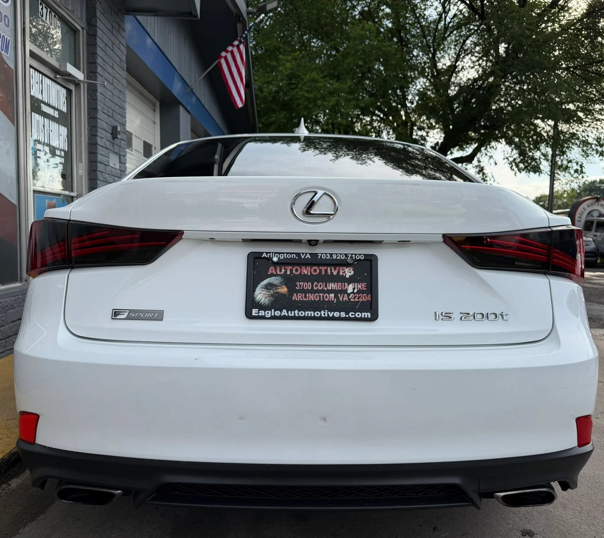 Used 2017 Lexus IS 200t F Sport w/ F Sport Package RWD image 4