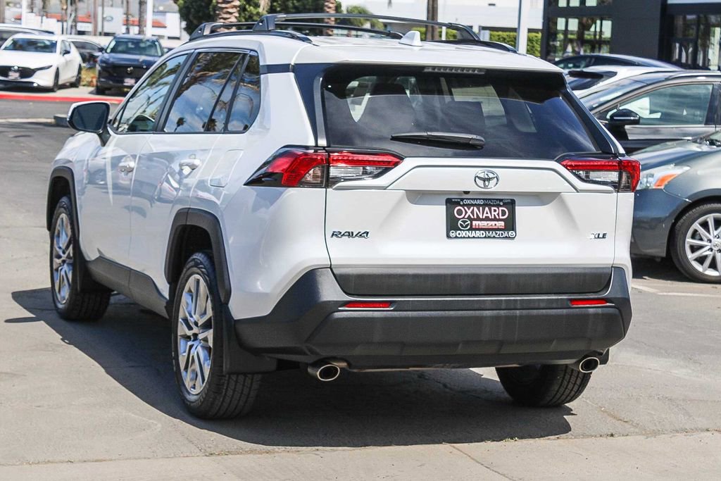 Used 2023 Toyota RAV4 XLE Premium image 6