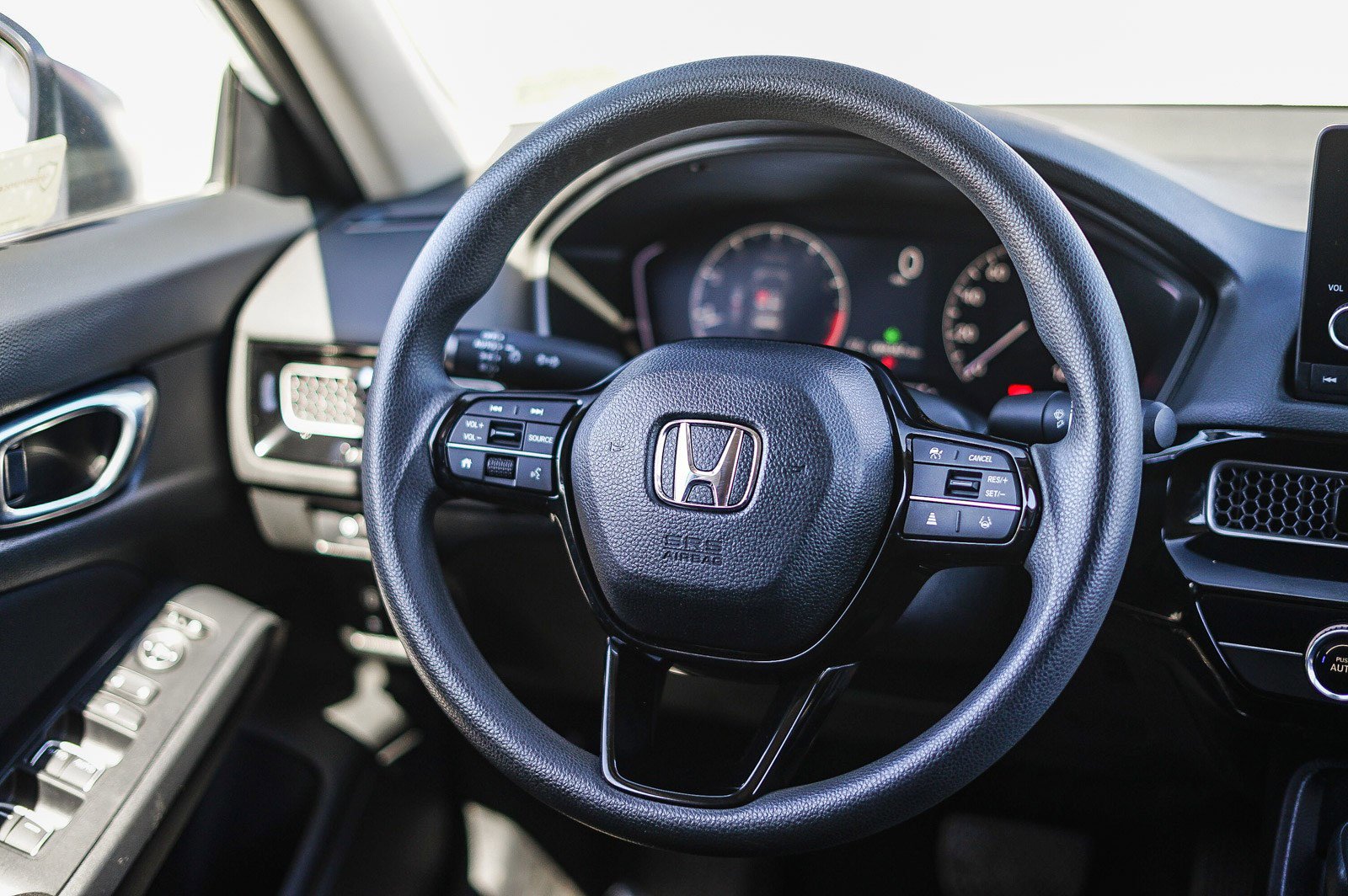 Used 2023 Honda Civic LX image 17