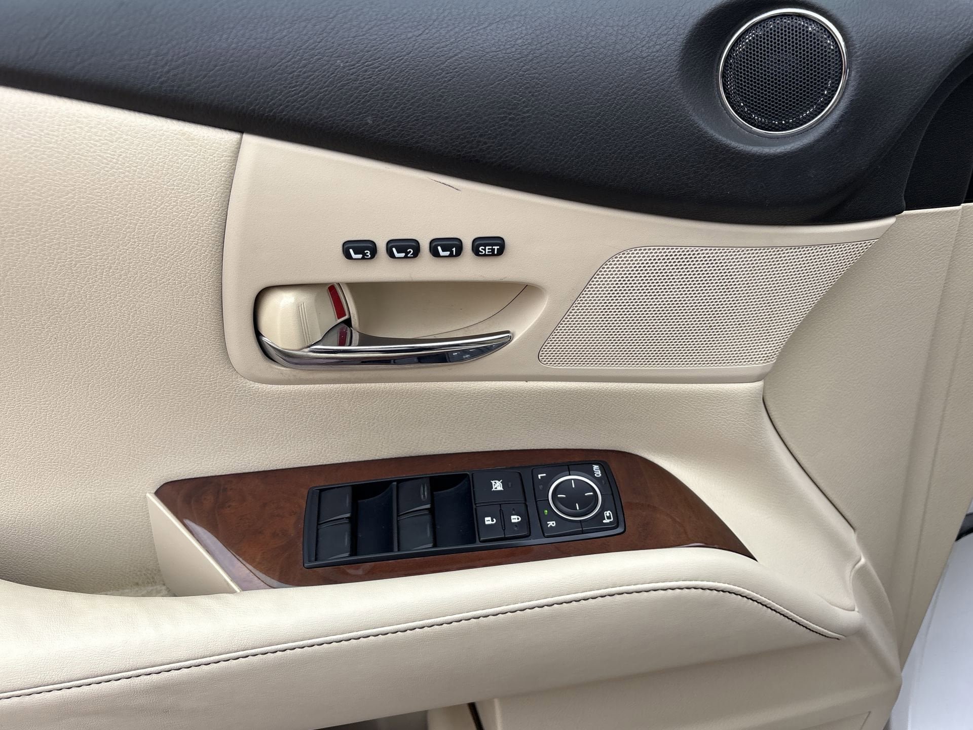 Used 2015 Lexus RX 350 FWD image 15