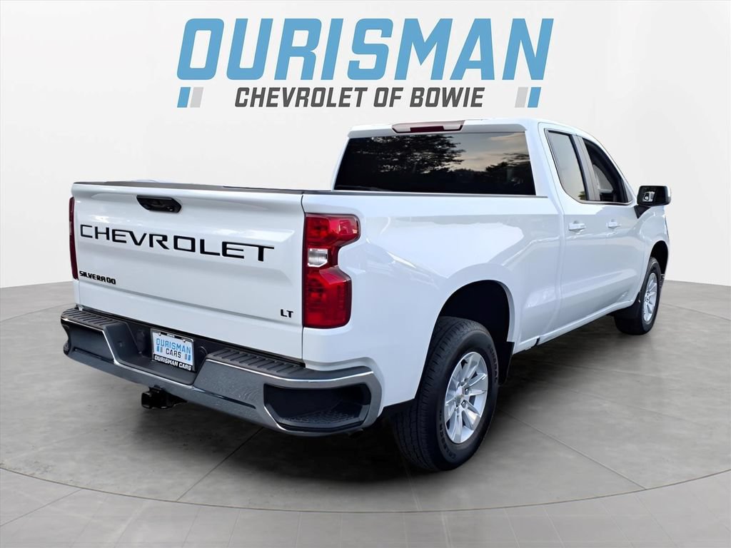 Used 2024 Chevrolet Silverado 1500 LT w/ Protection Package RWD image 3