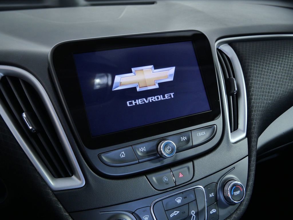 Used 2022 Chevrolet Malibu LS FWD image 18