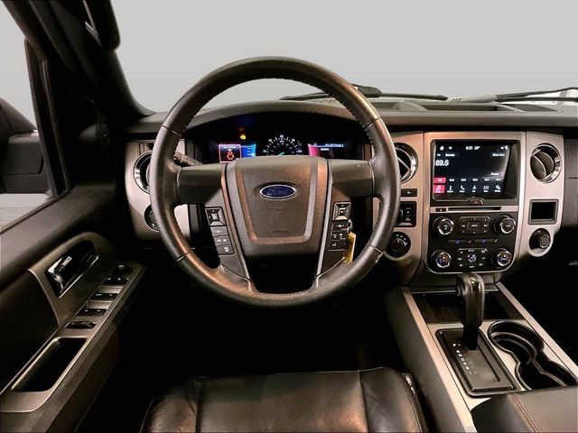Used 2016 Ford Expedition XLT w/ Equipment Group 202A AWD/4WD image 6