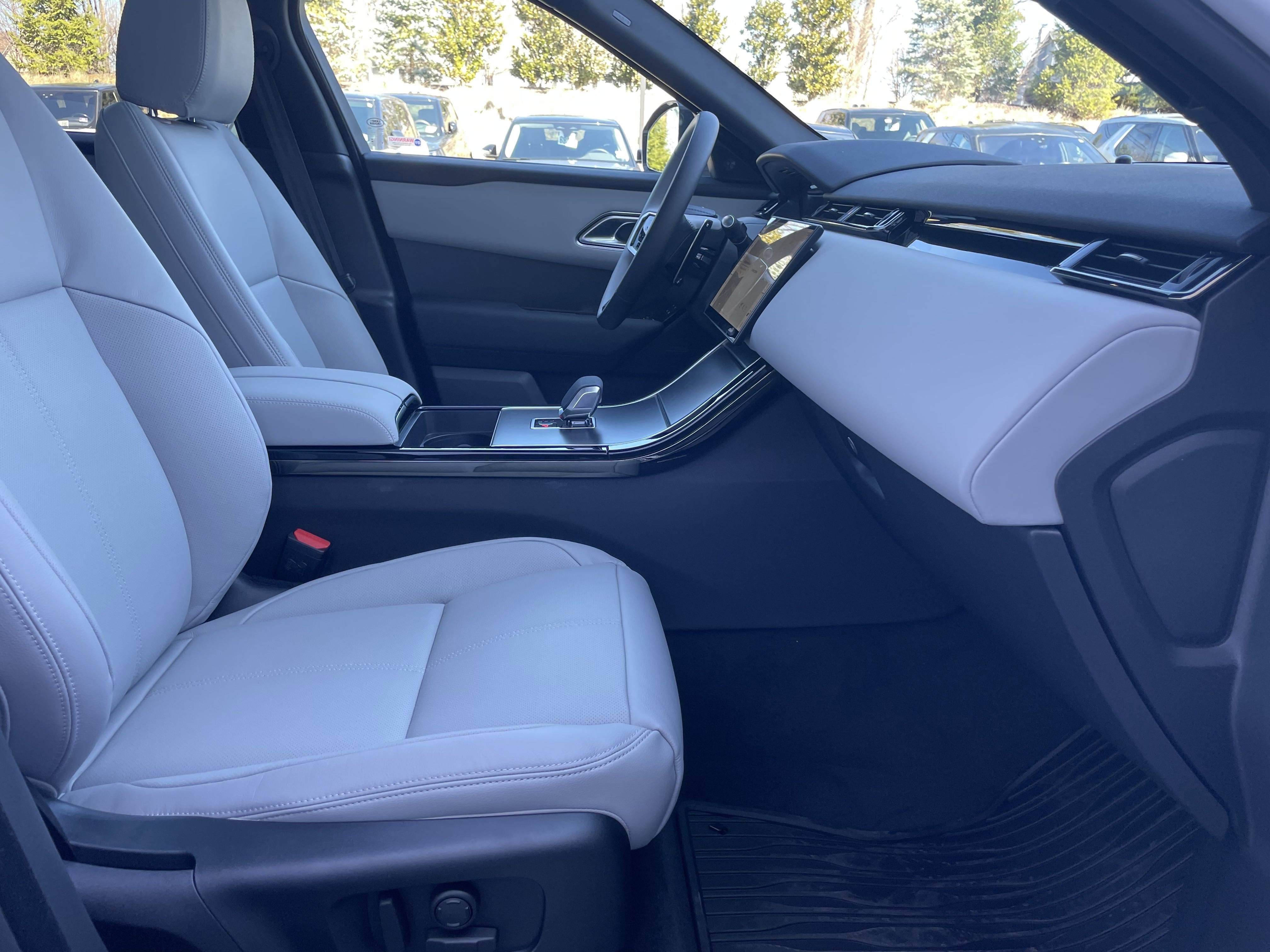 New 2026 Land Rover Range Rover Velar S image 15