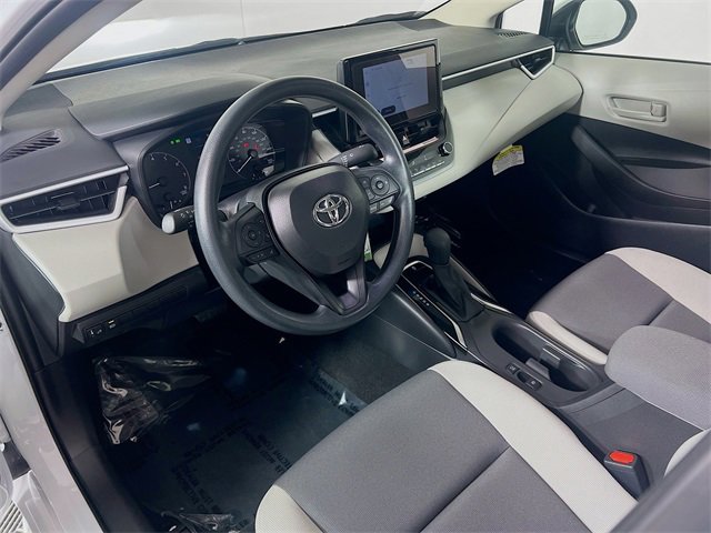 Used 2025 Toyota Corolla LE image 10