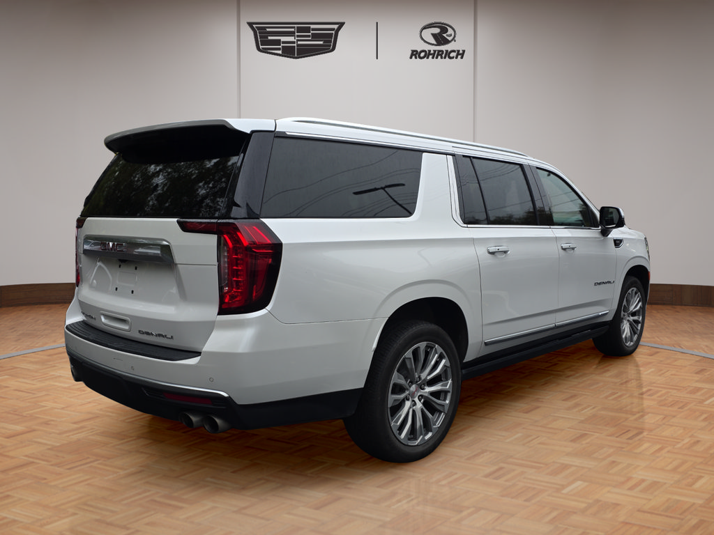 Used 2022 GMC Yukon XL Denali AWD/4WD image 5
