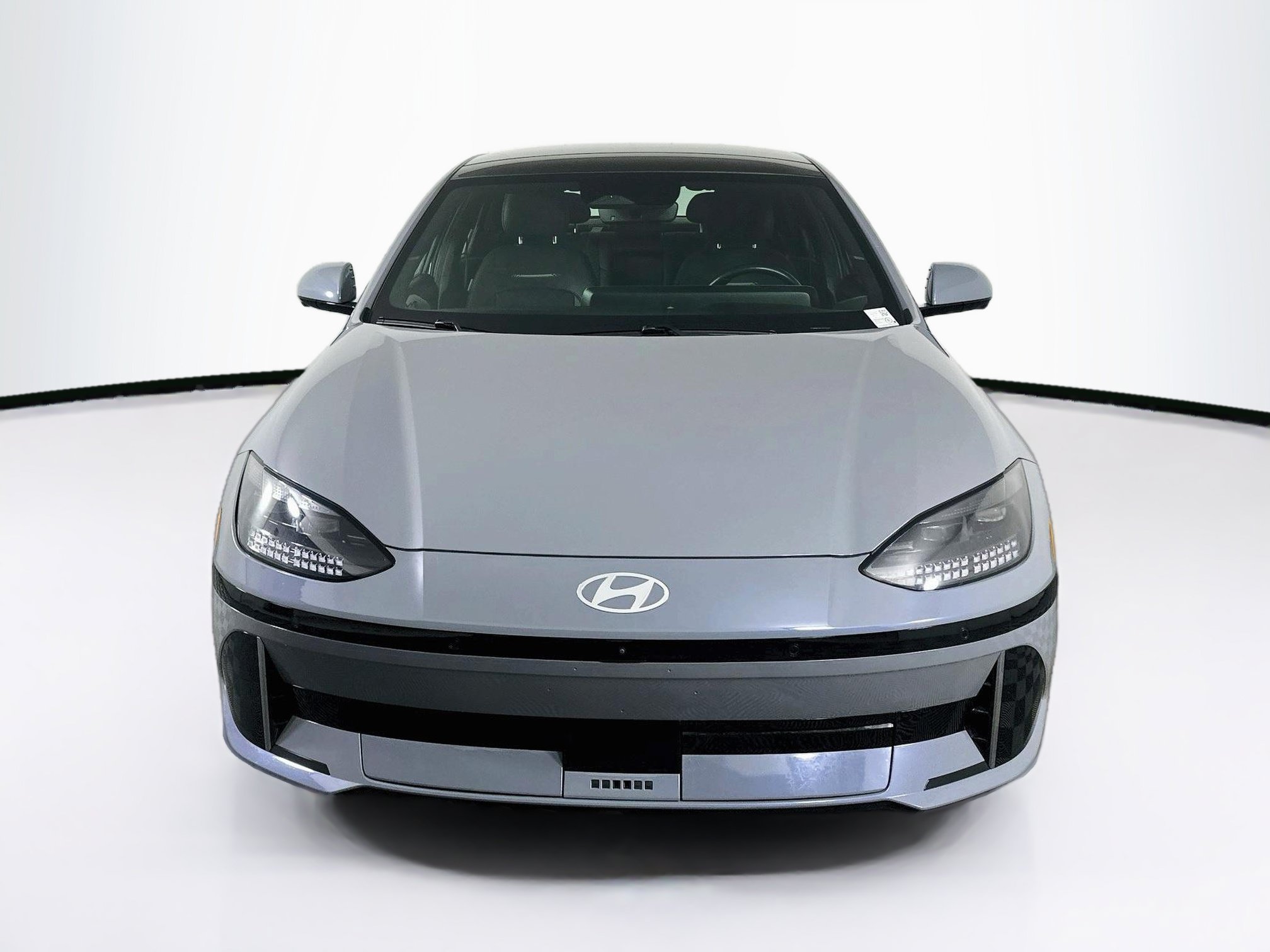 Used 2024 Hyundai Ioniq 6 Limited RWD image 2
