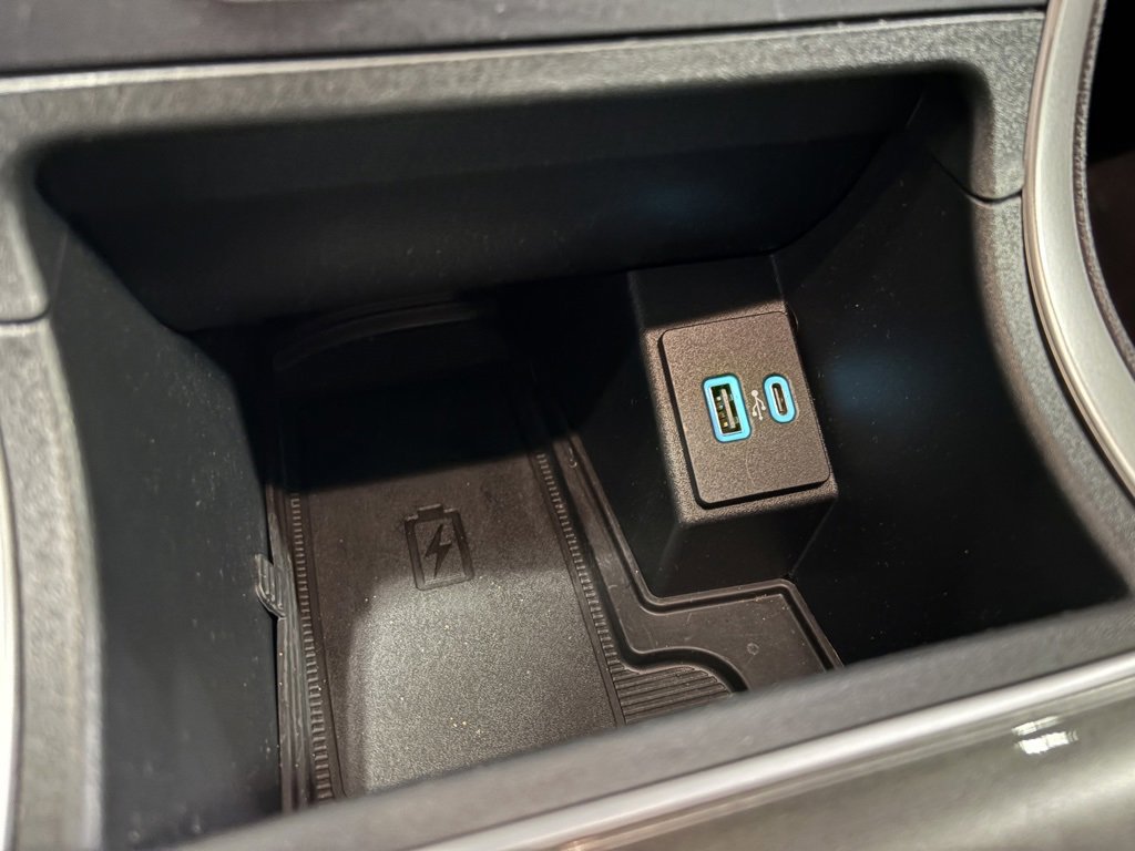 Used 2024 Ford Edge SEL w/ Convenience Package image 15