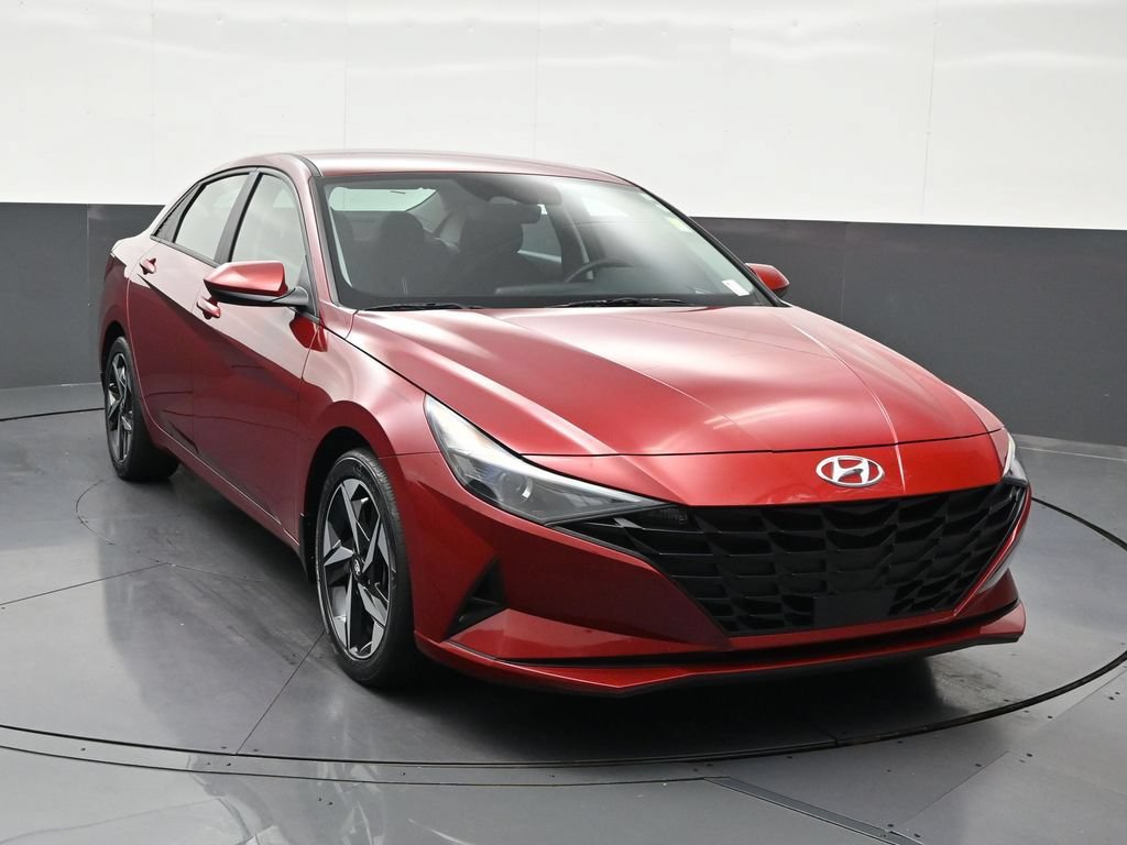 Used 2023 Hyundai Elantra SEL w/ Convenience Package FWD image 8