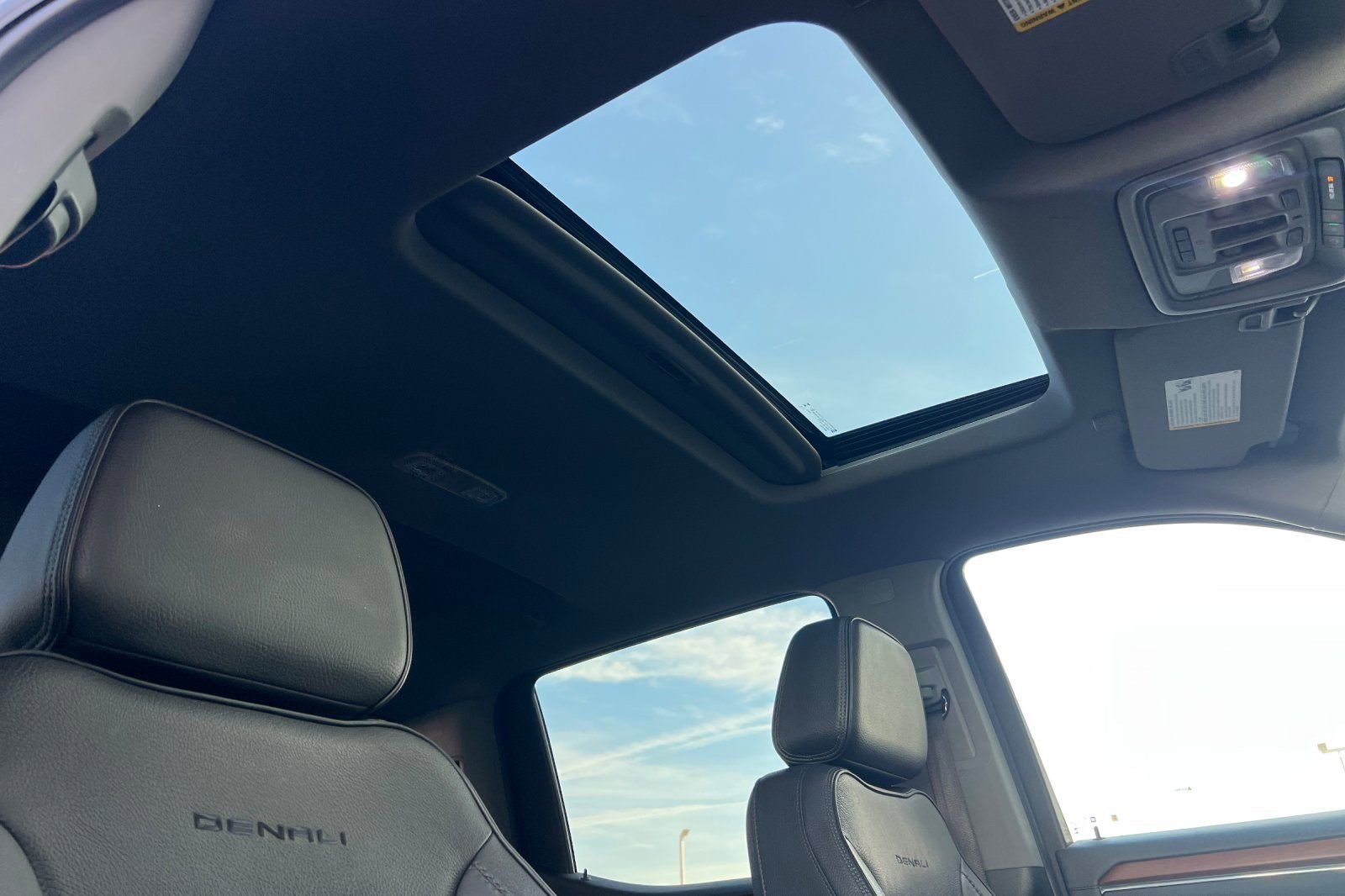 Used 2023 GMC Sierra 1500 Denali w/ Denali Reserve Package image 21