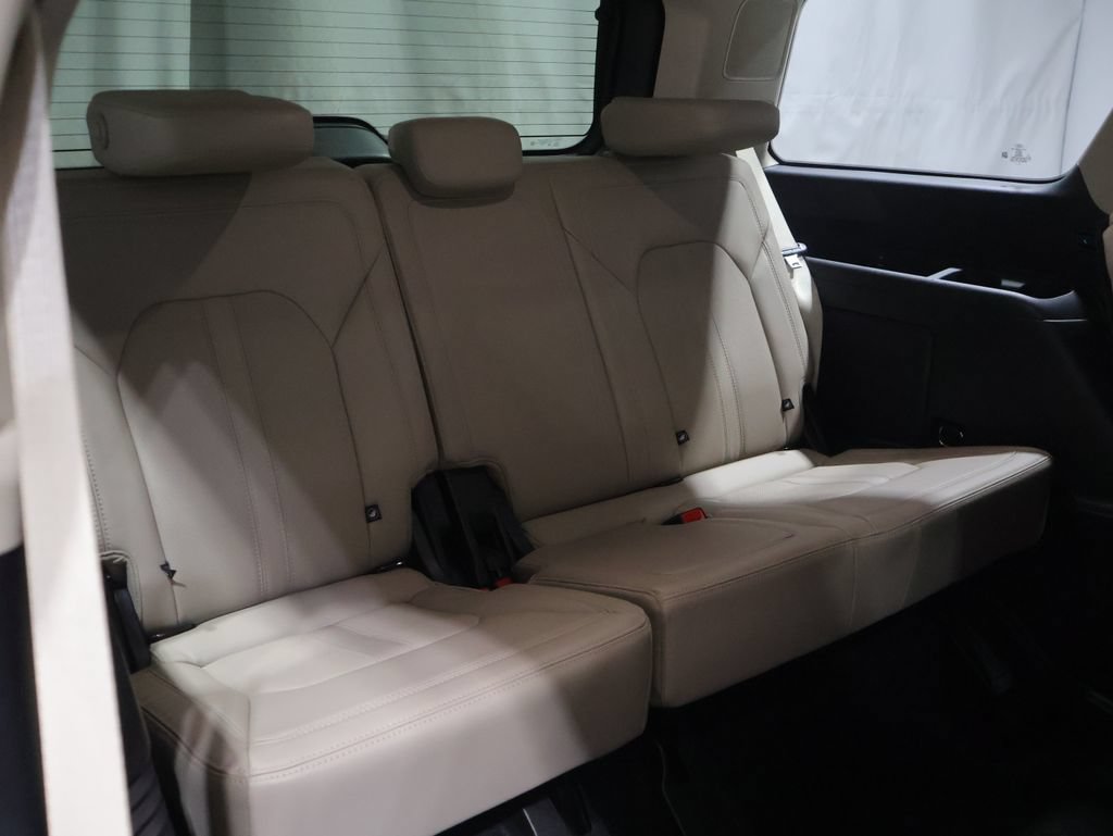 Used 2022 Ford Expedition Limited AWD/4WD image 23
