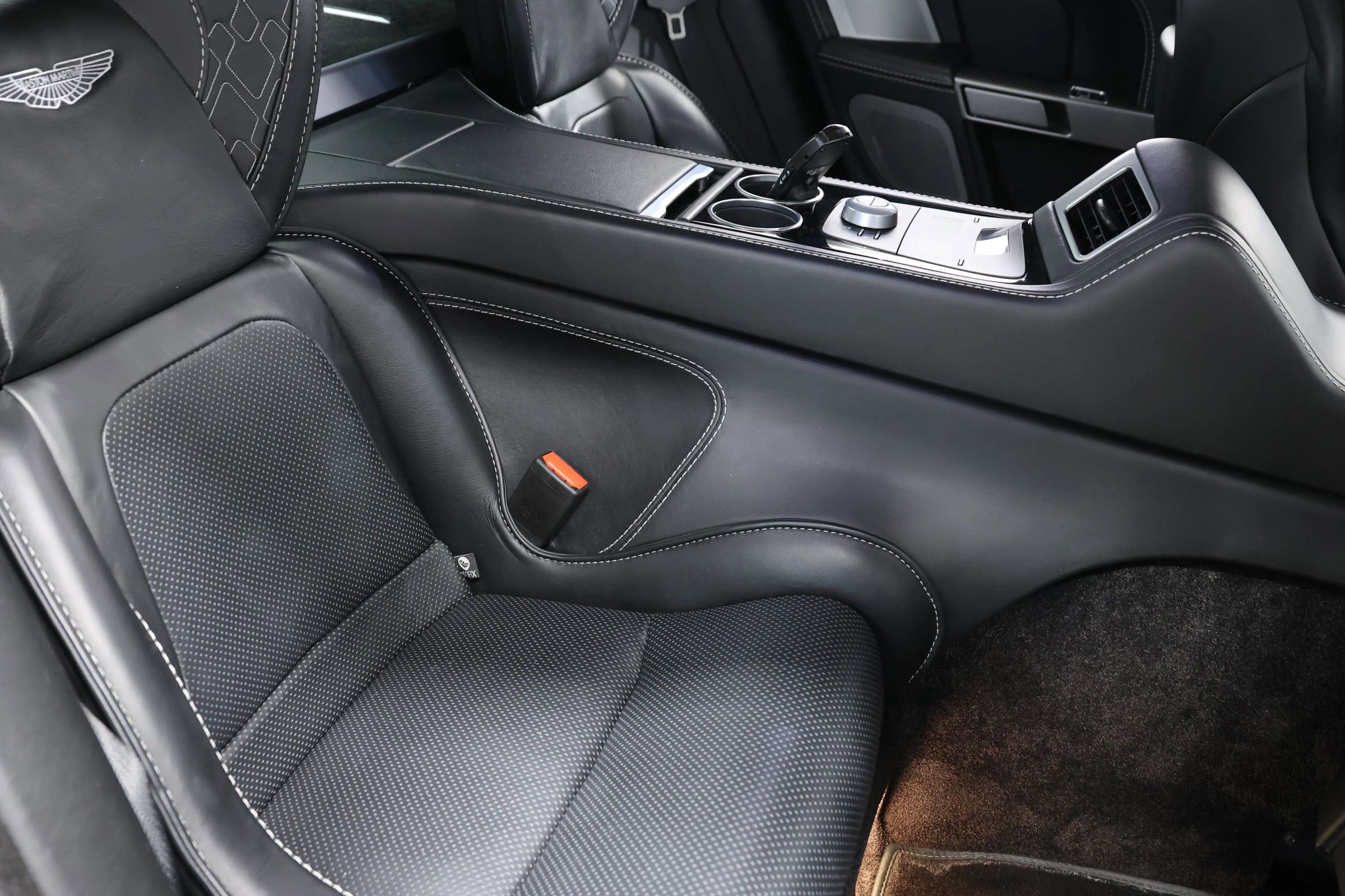 Used 2015 Aston Martin Rapide S image 68