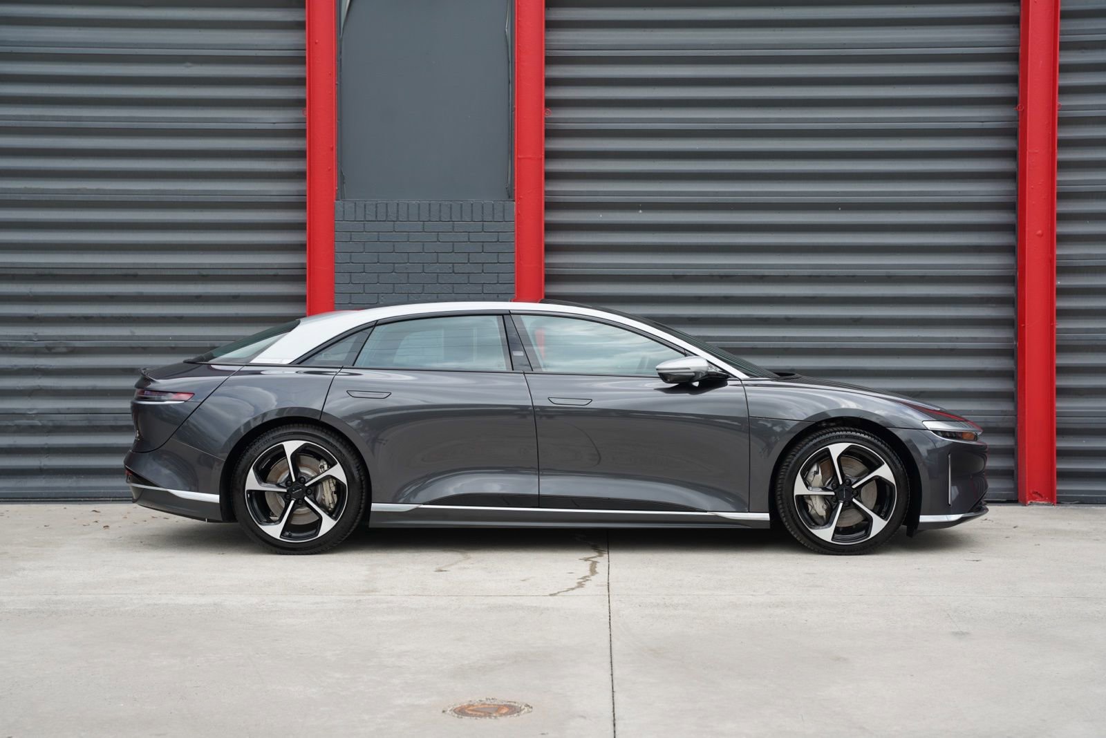 Used 2023 Lucid Air Grand Touring image 4