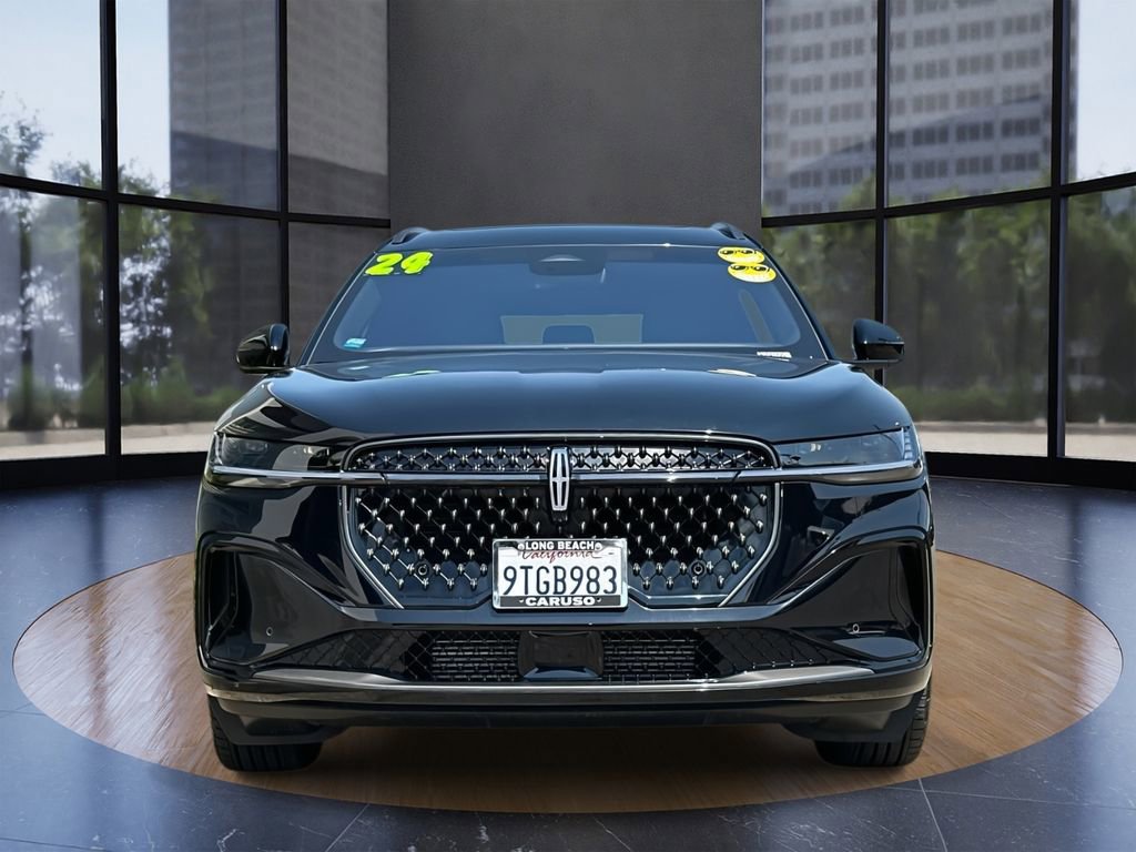 Used 2024 Lincoln Nautilus Reserve w/ Equipment Group 202A image 8