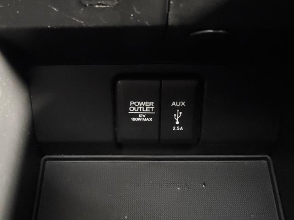 Used 2017 Honda Pilot Touring image 32