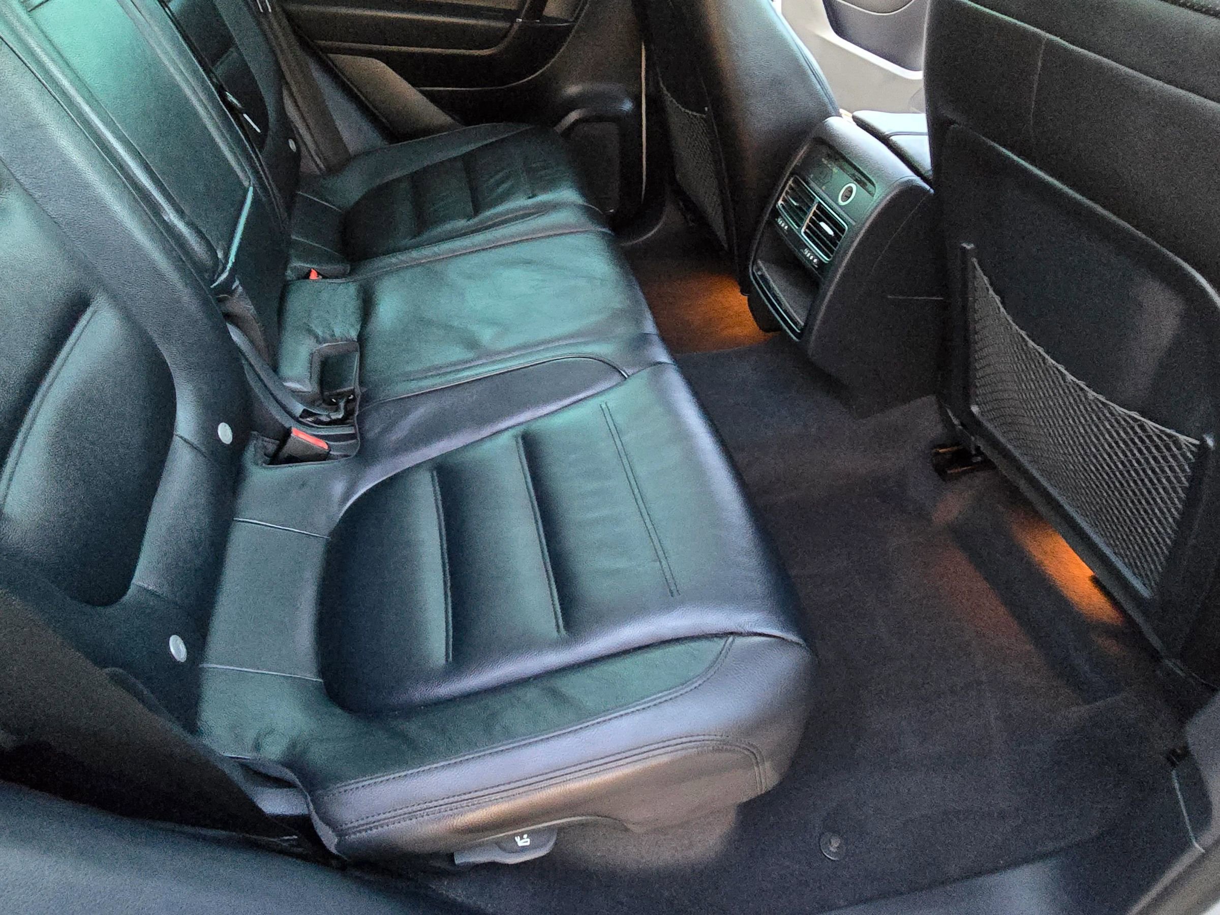 Used 2016 Volkswagen Touareg VR6 image 60